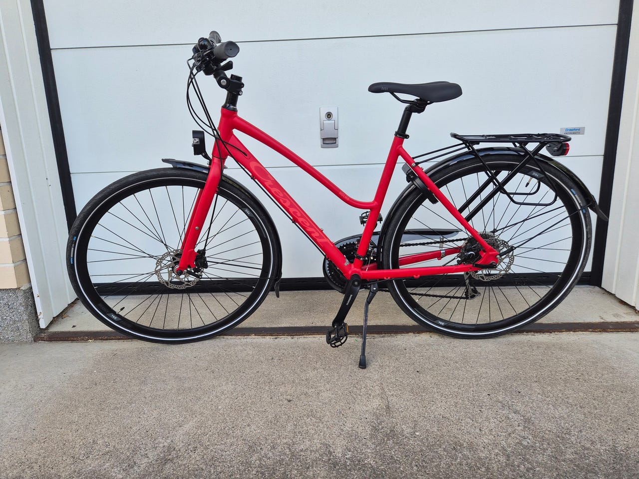 Crescent Holma 24v