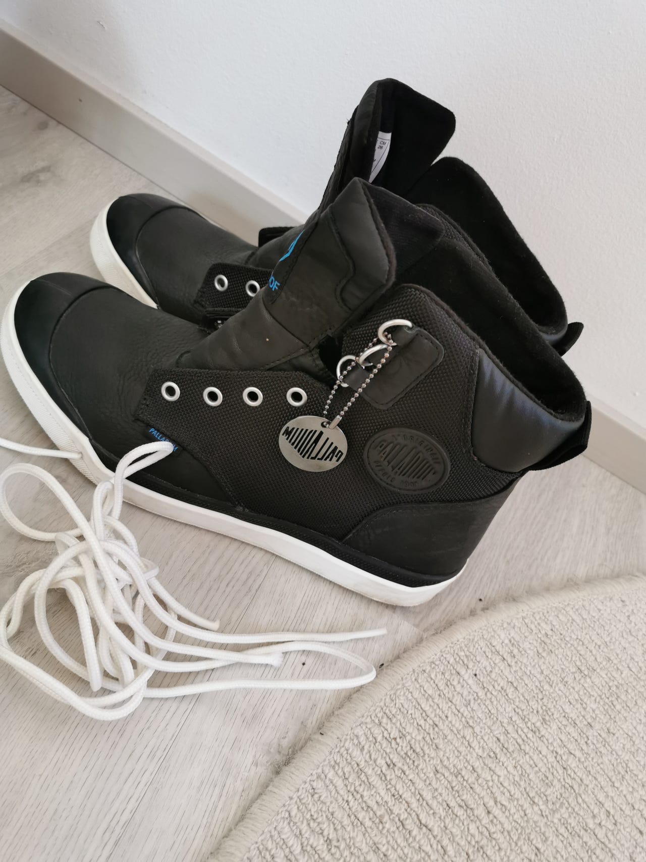 Vedenpitävät palladium kengät koko 41