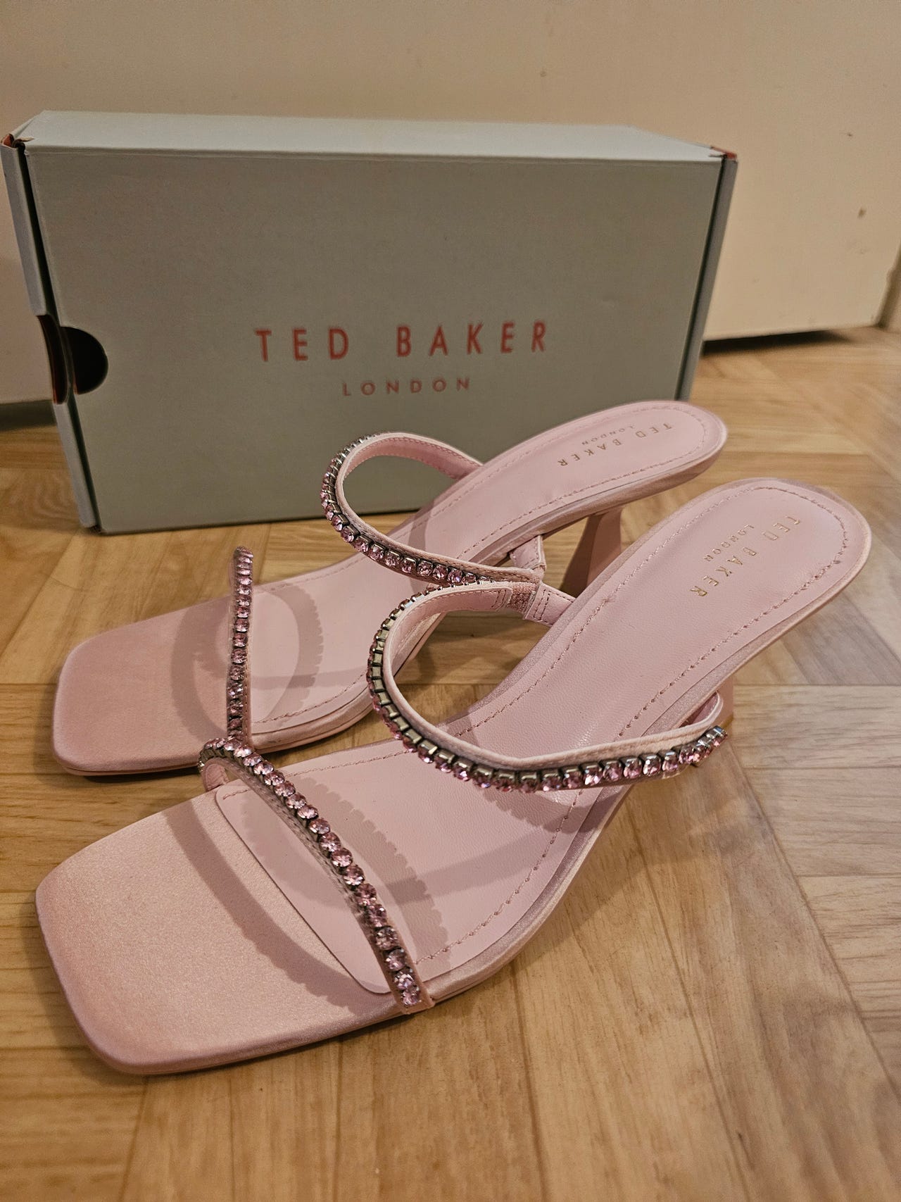 Ted baker korkokengät