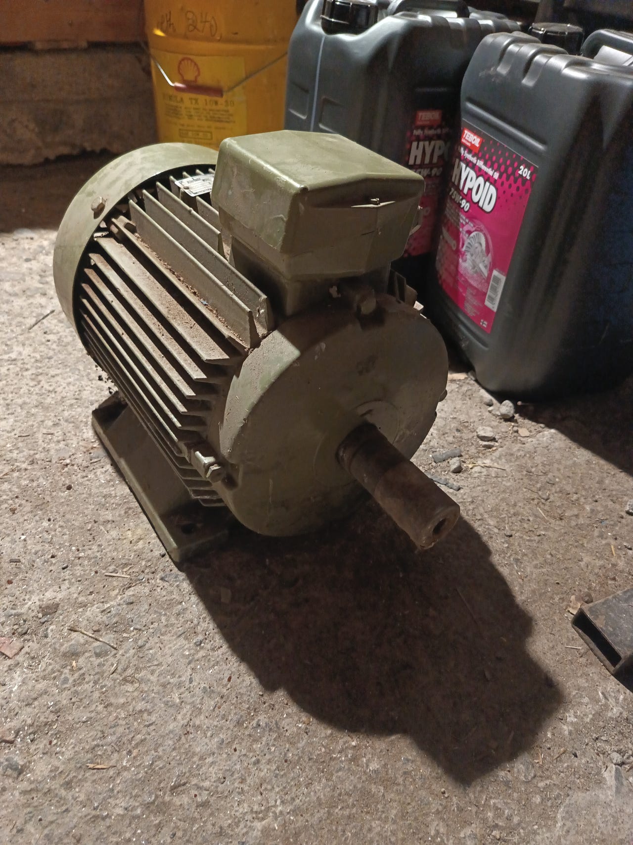 Iso 7.5kw sähkömoottori