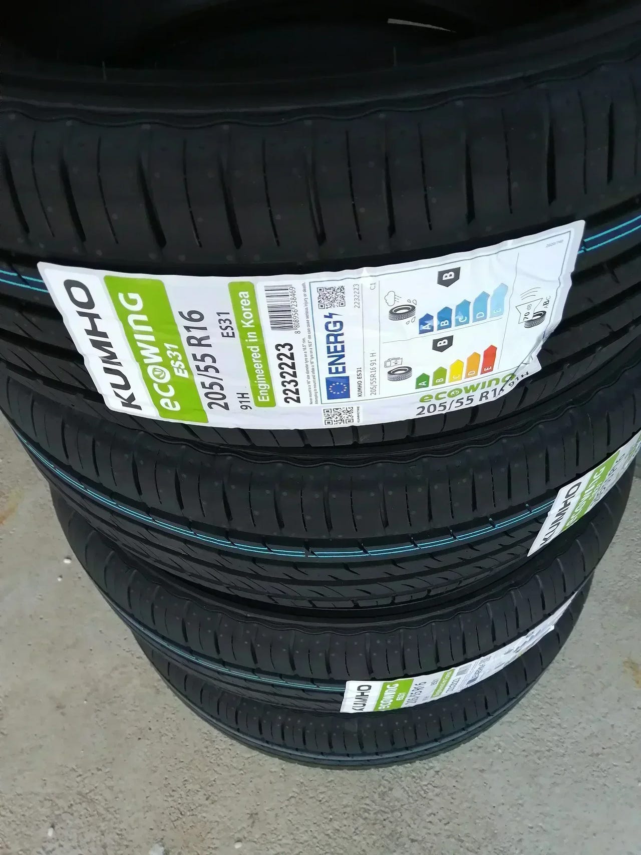Uudet 205/55R16 KUMHO kesärenkaat sis työt