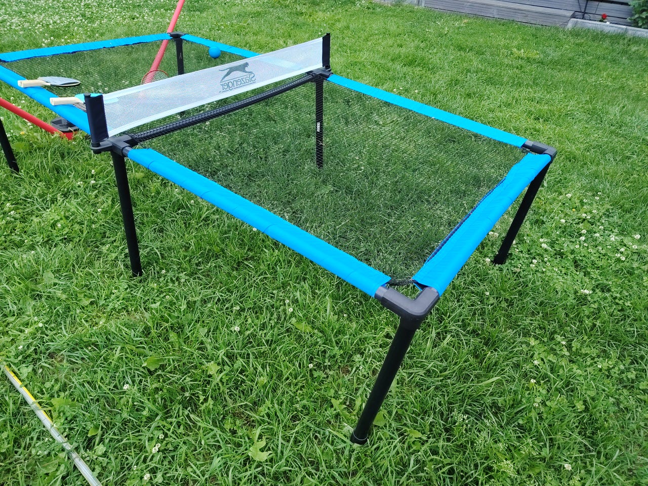 Mini table tennis / ping pong set for outdoors