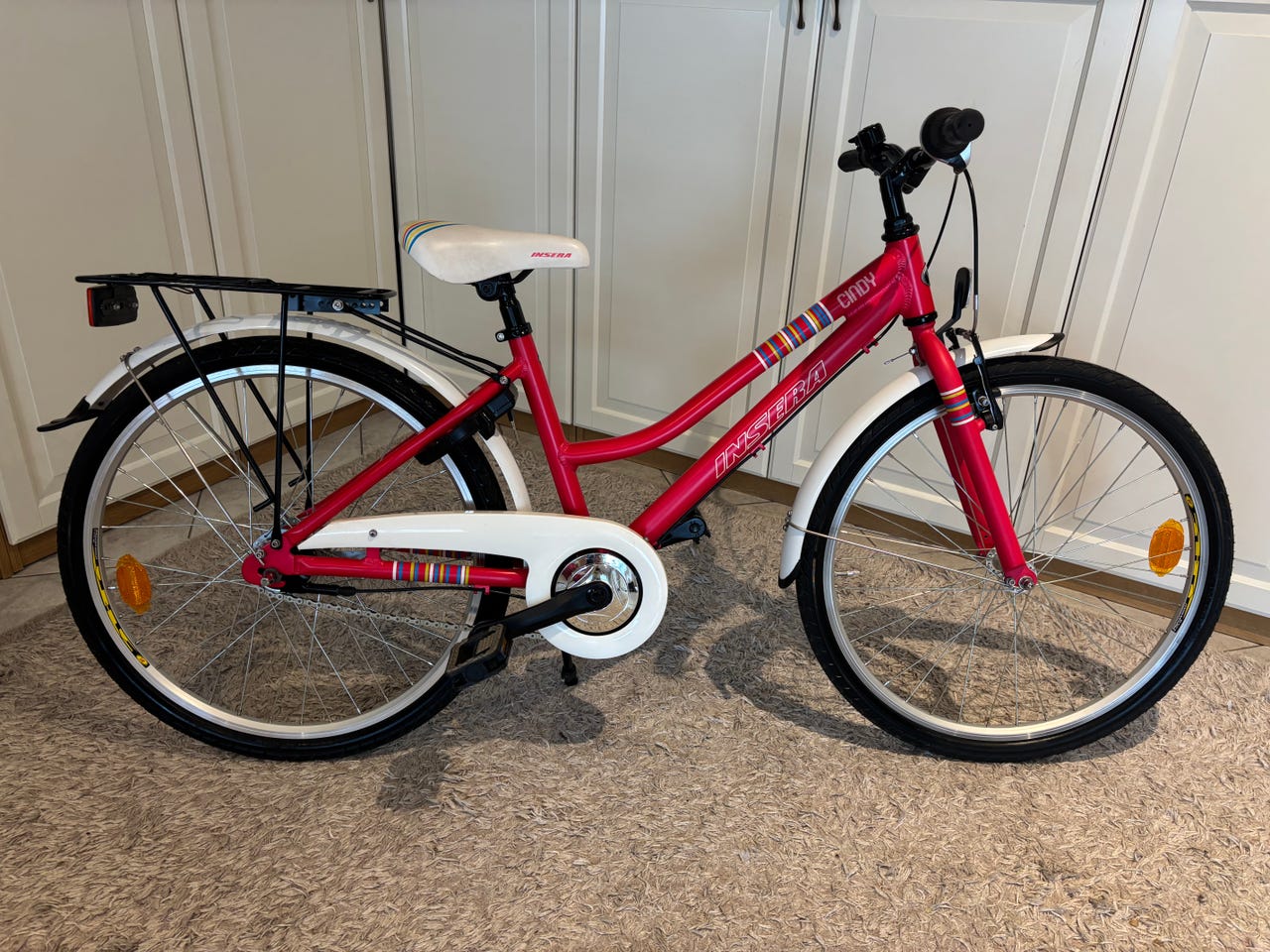 Siisti 24” Insera 7-vaihteinen pyörä