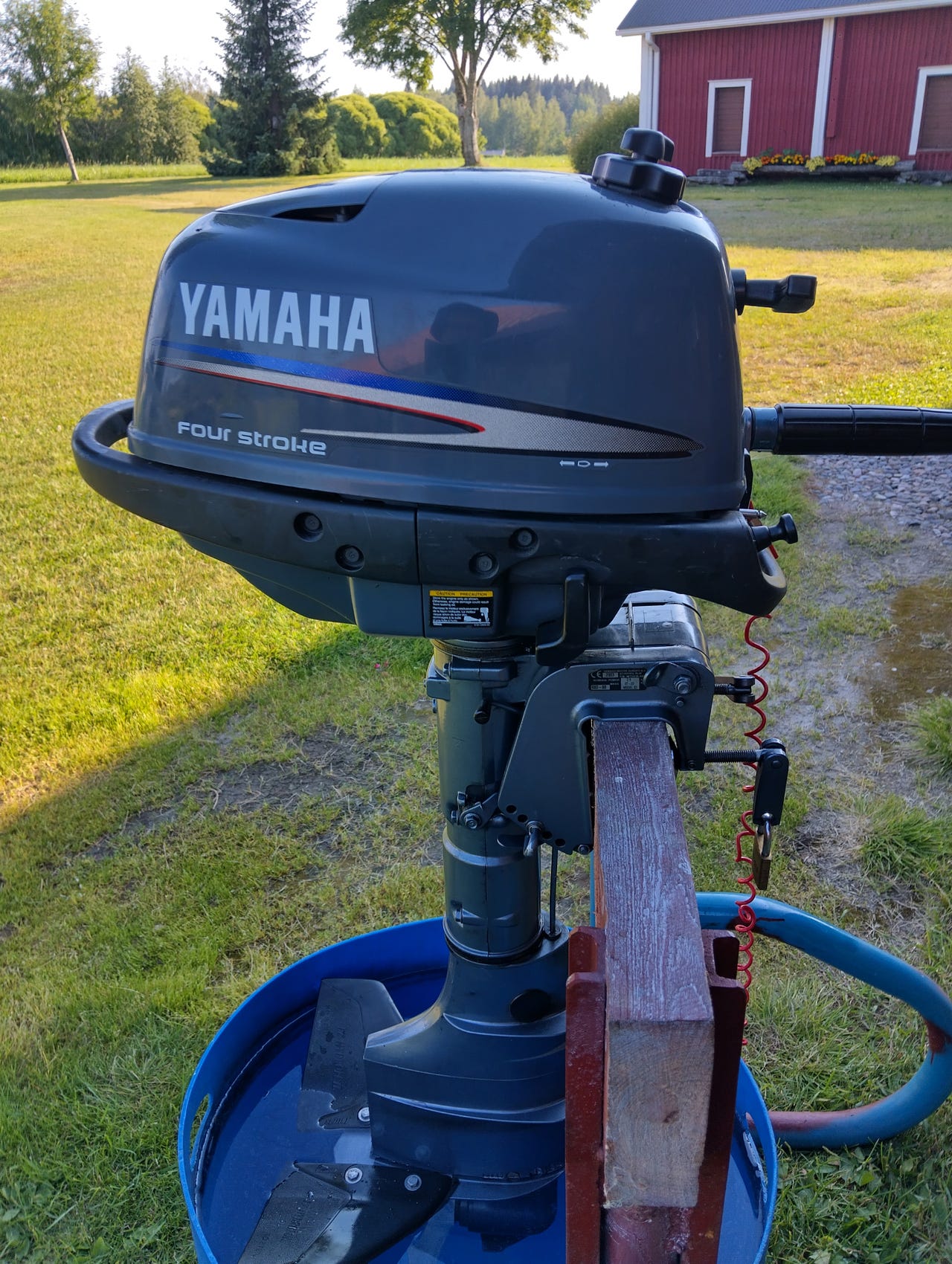 YAMAHA 4h perämoottori