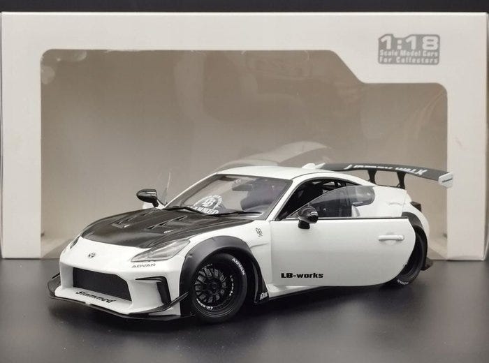 Solido 1:18 - Urheiluauton pienoismalli - Toyota GR86 Liberty Wal