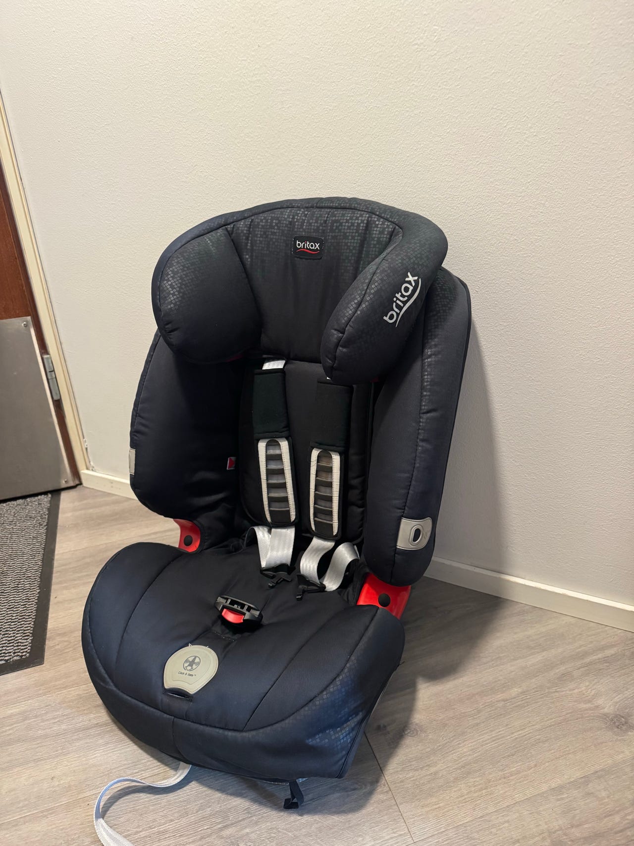 Britax Römer Evolva plus turvaistuin 9-36kg