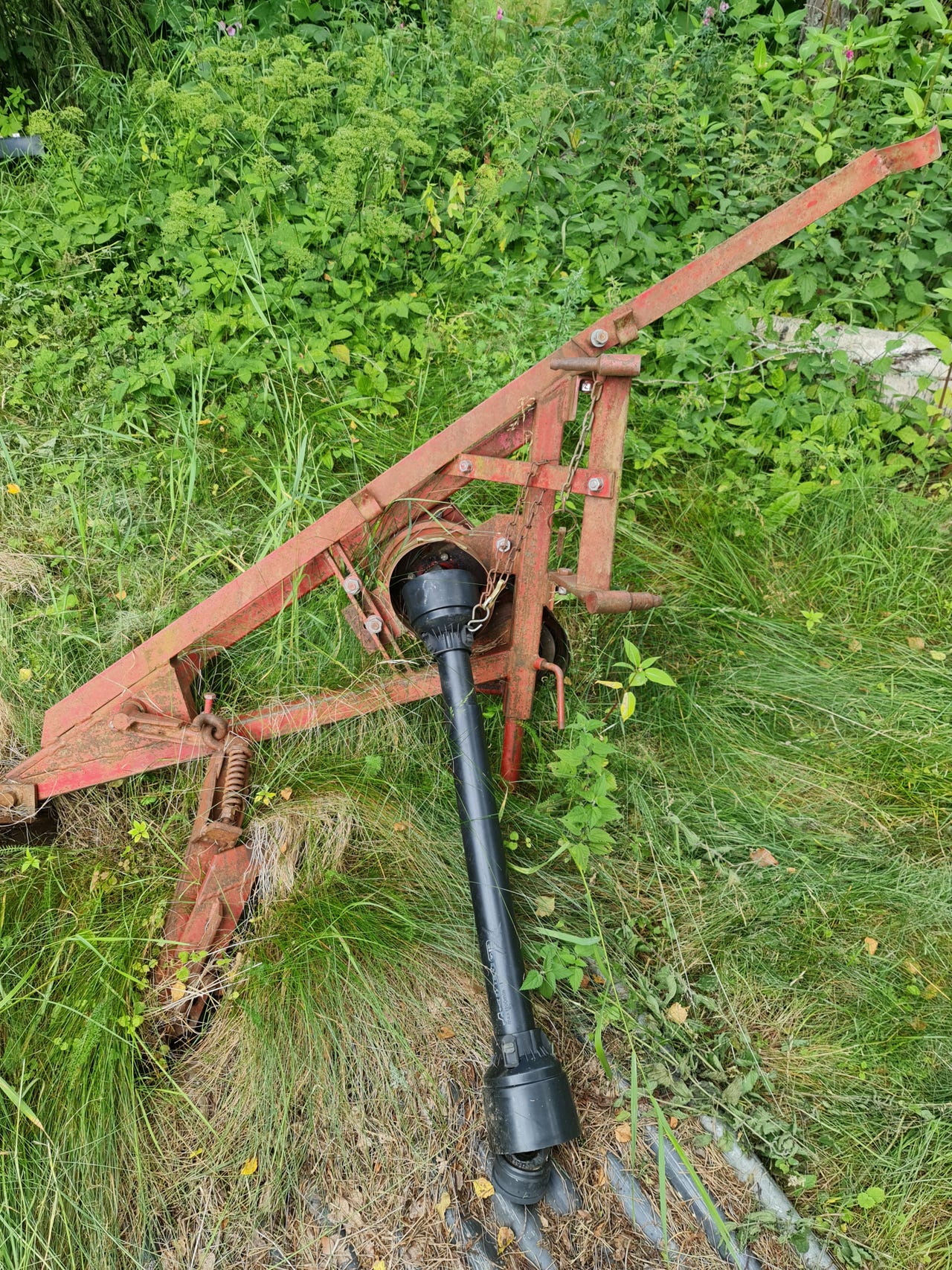 Niittokone leikkuupalkilla