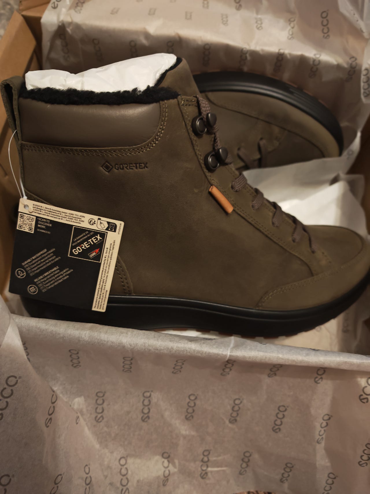 Ecco kengät  uudet 42. Gore Tex