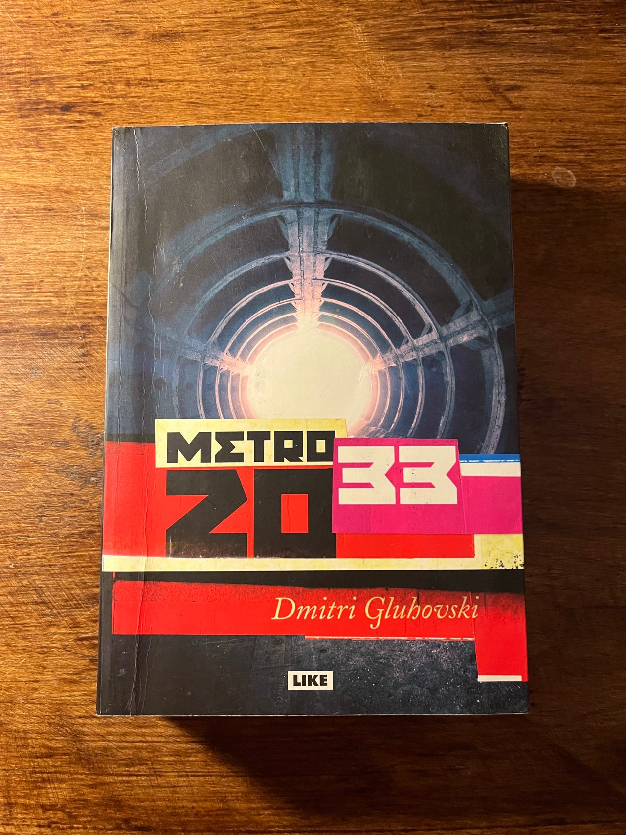 Dmitri Gluhovski: Metro 2033