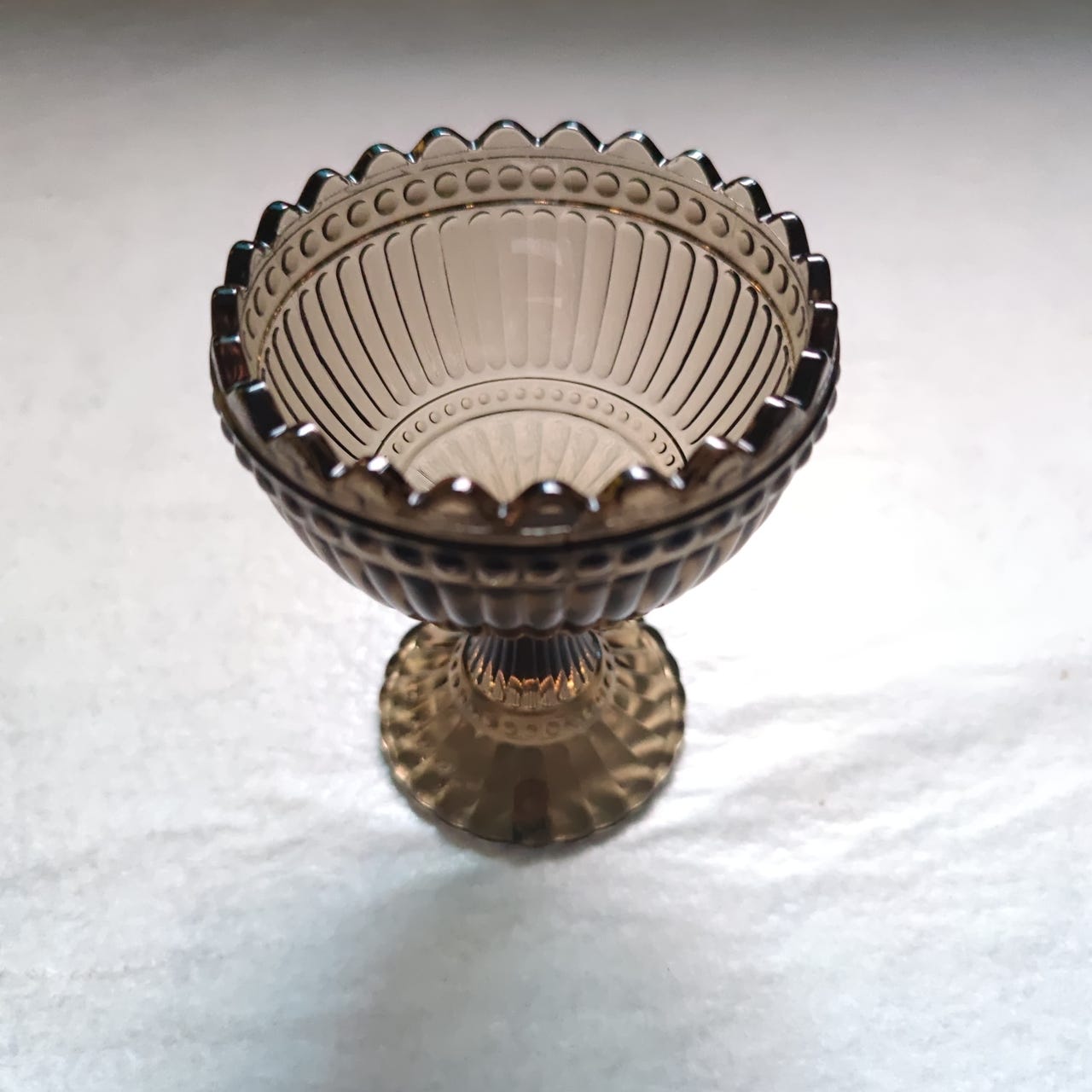Iittala Mariskooli, jalallinen lasikulho ruskea