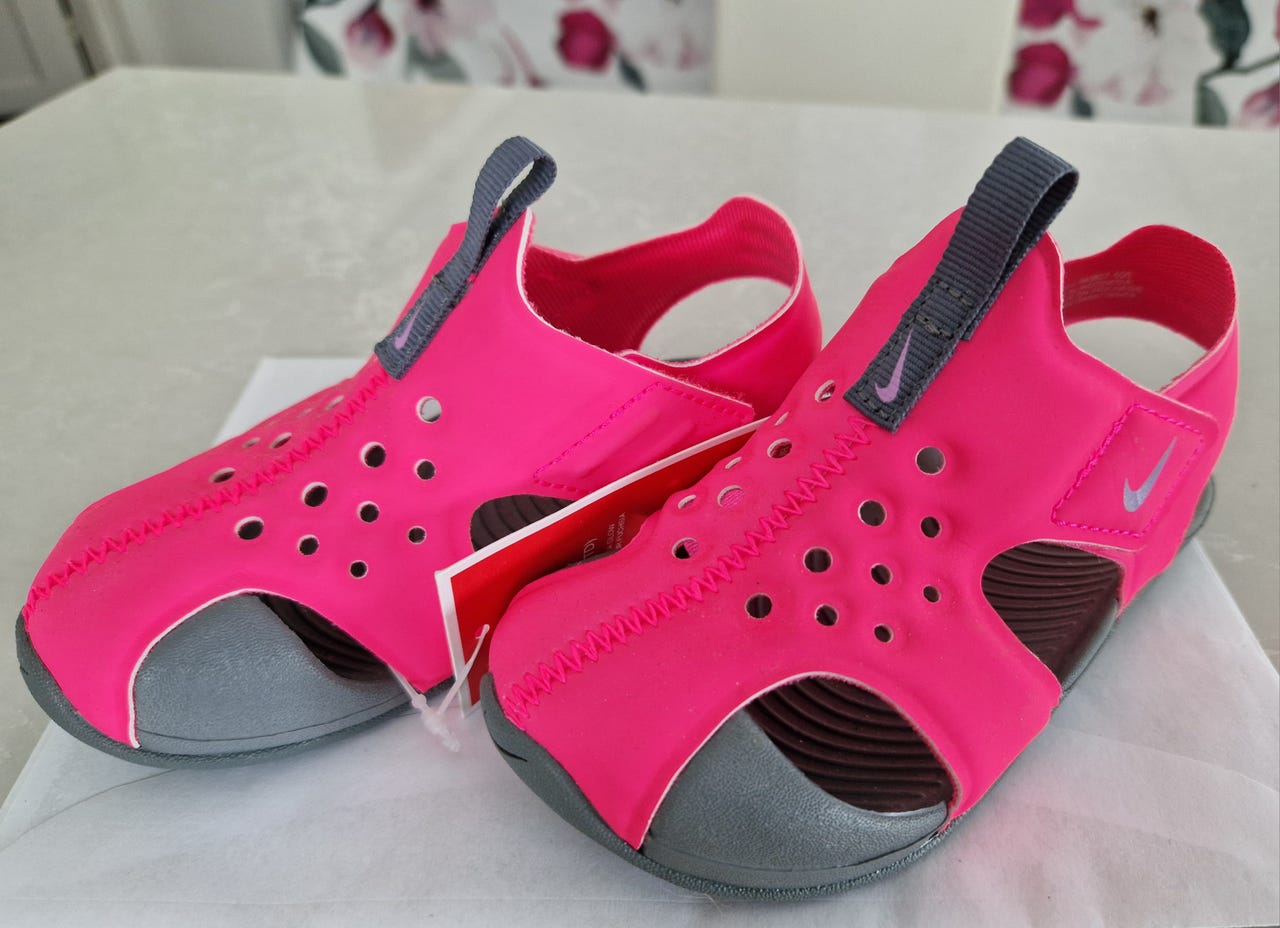 Nike Sunray -rantasandaalit, koko 25 (käyttämättömät)
