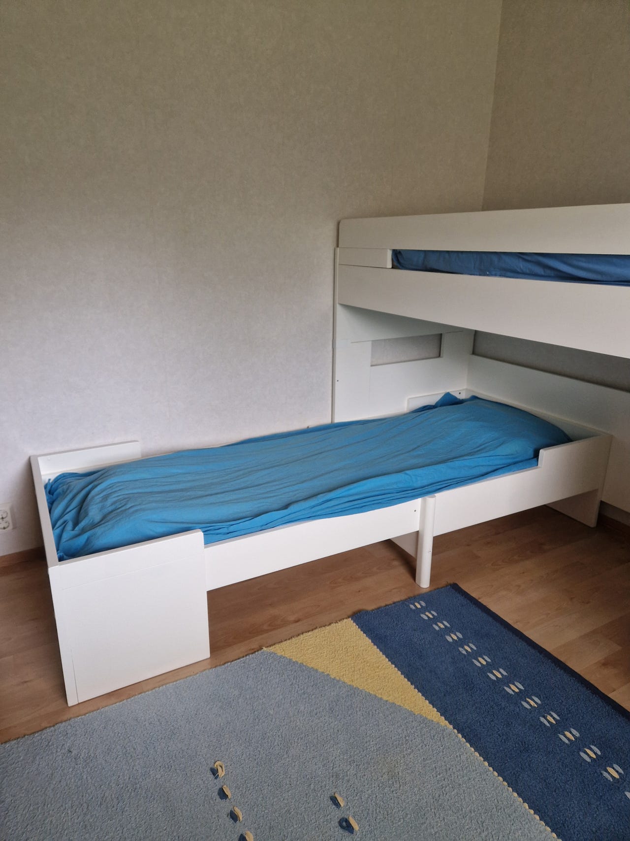 Muurame Jolla jatkettava sänky