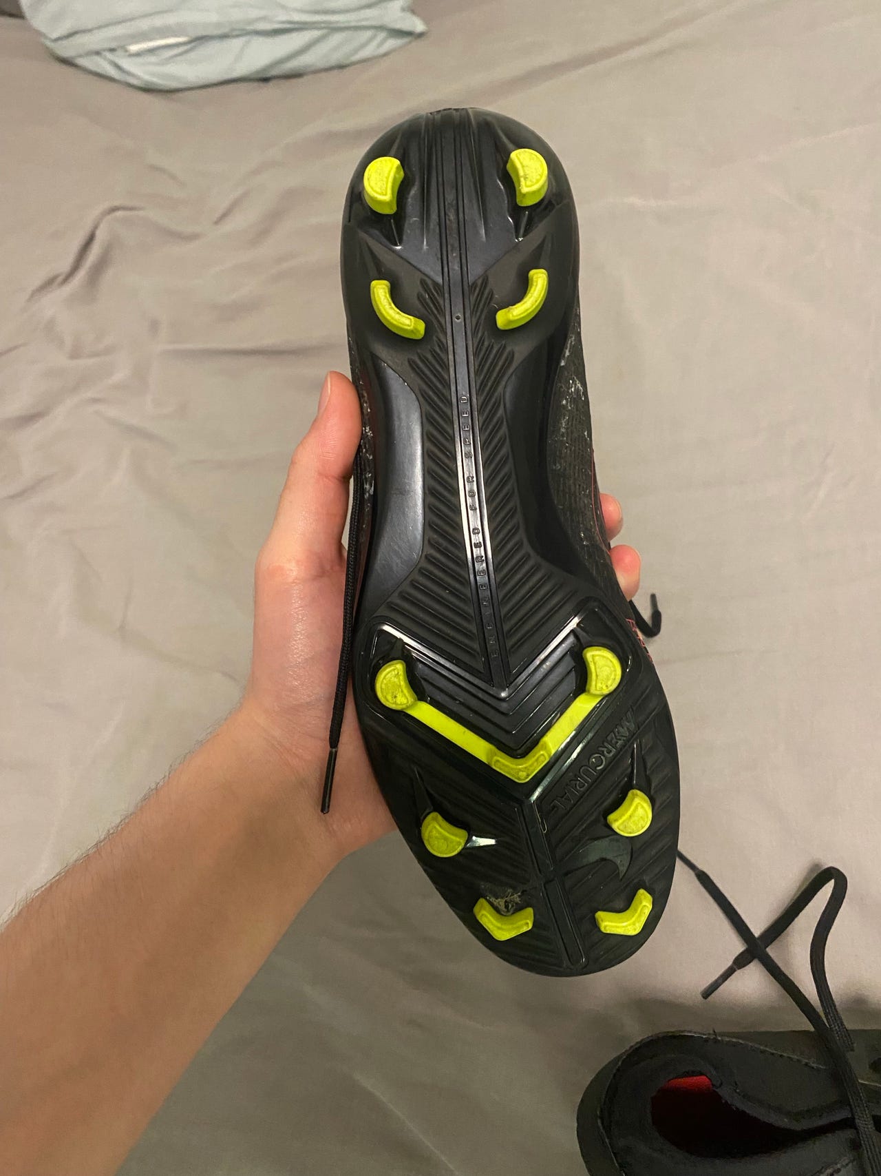 Nike jalkapallokengät koko 42 musta