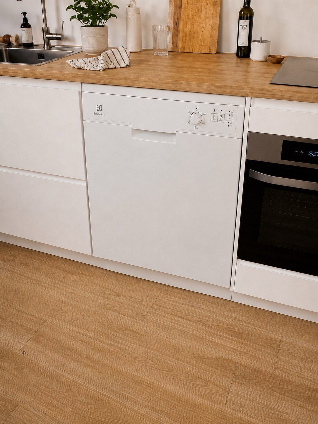 Electrolux astianpesukone 60 cm hyväkuntoinen, tason alle