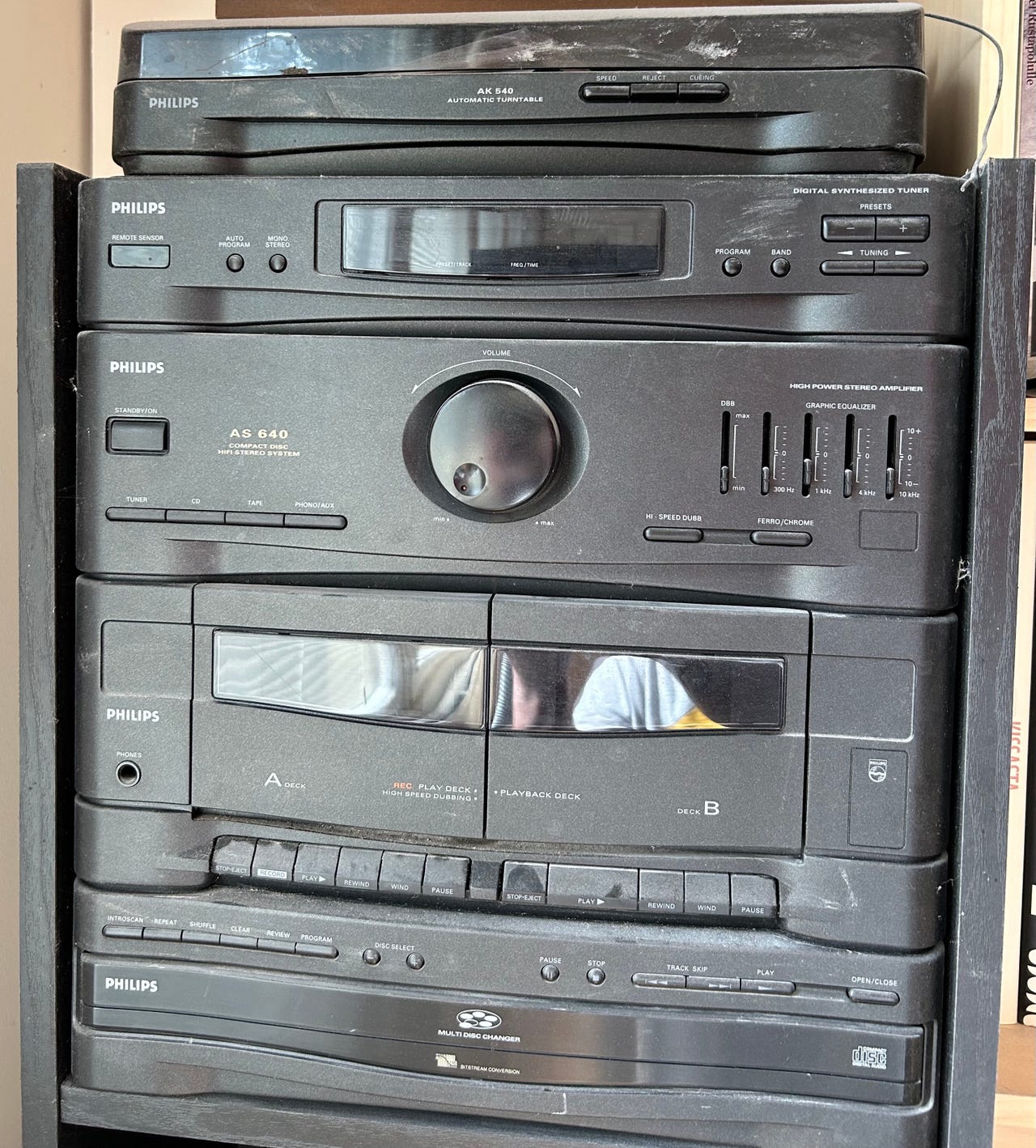 Philips stereosarja kaiuttimilla