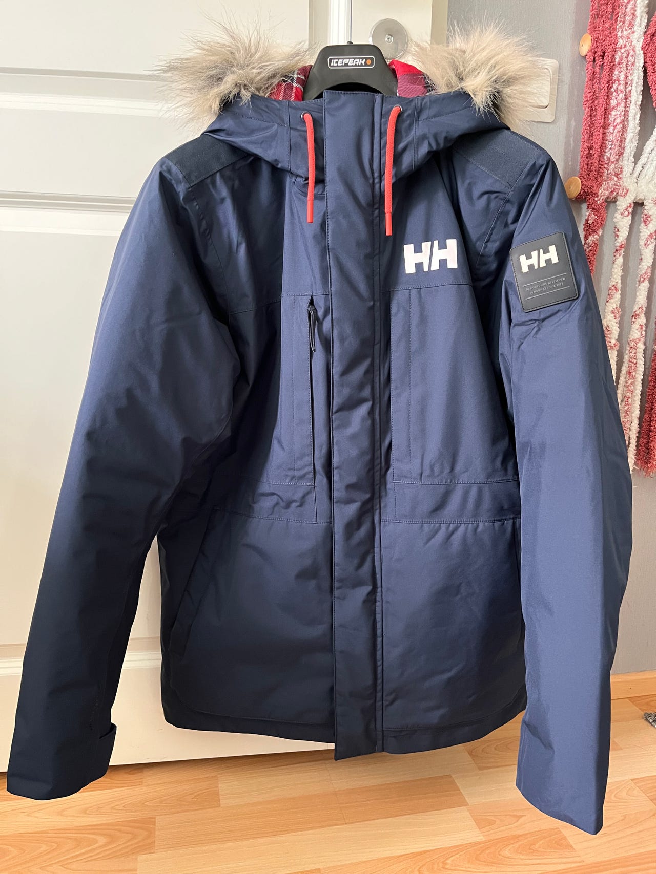 Miesten Helly Hansen parka
