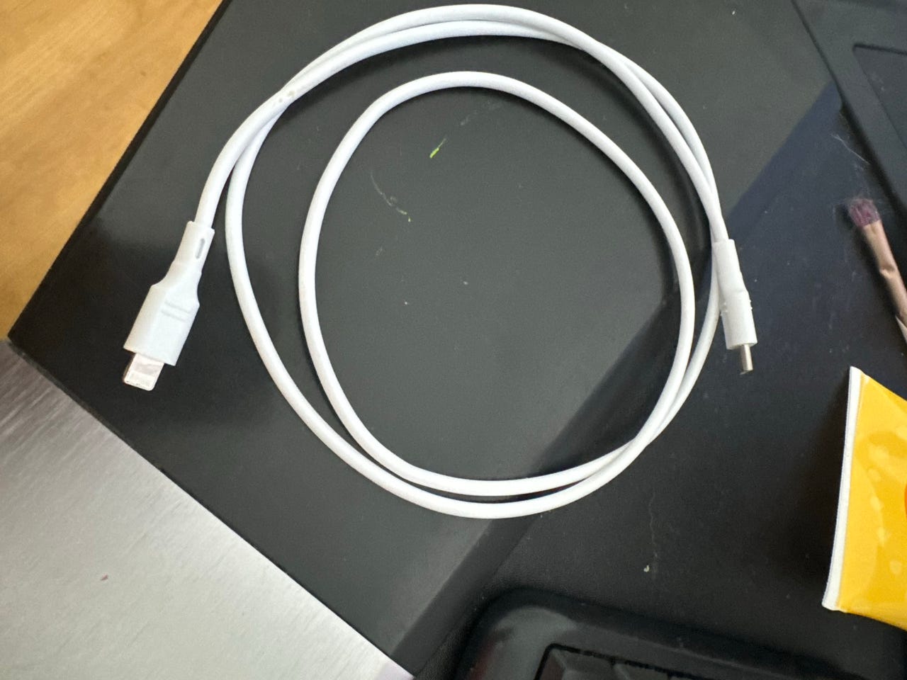 Apple Lightning–USB-C latauskaapeli