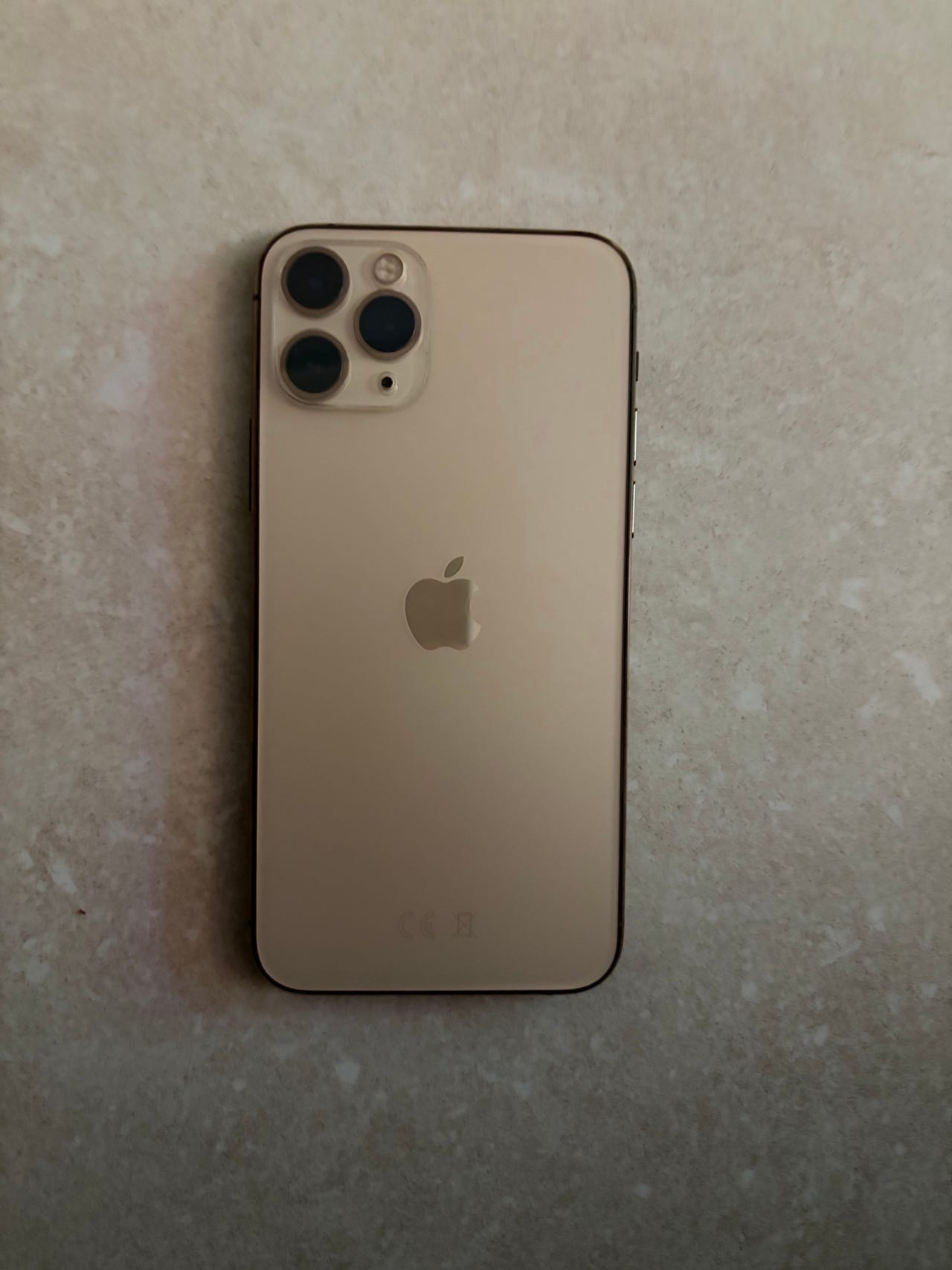 Apple iPhone 11 Pro 64 GB kulta