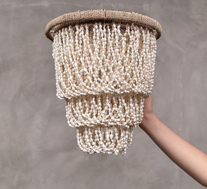 SL12 - Stunning Shell Chandelier - Kattokruunu - Kuori