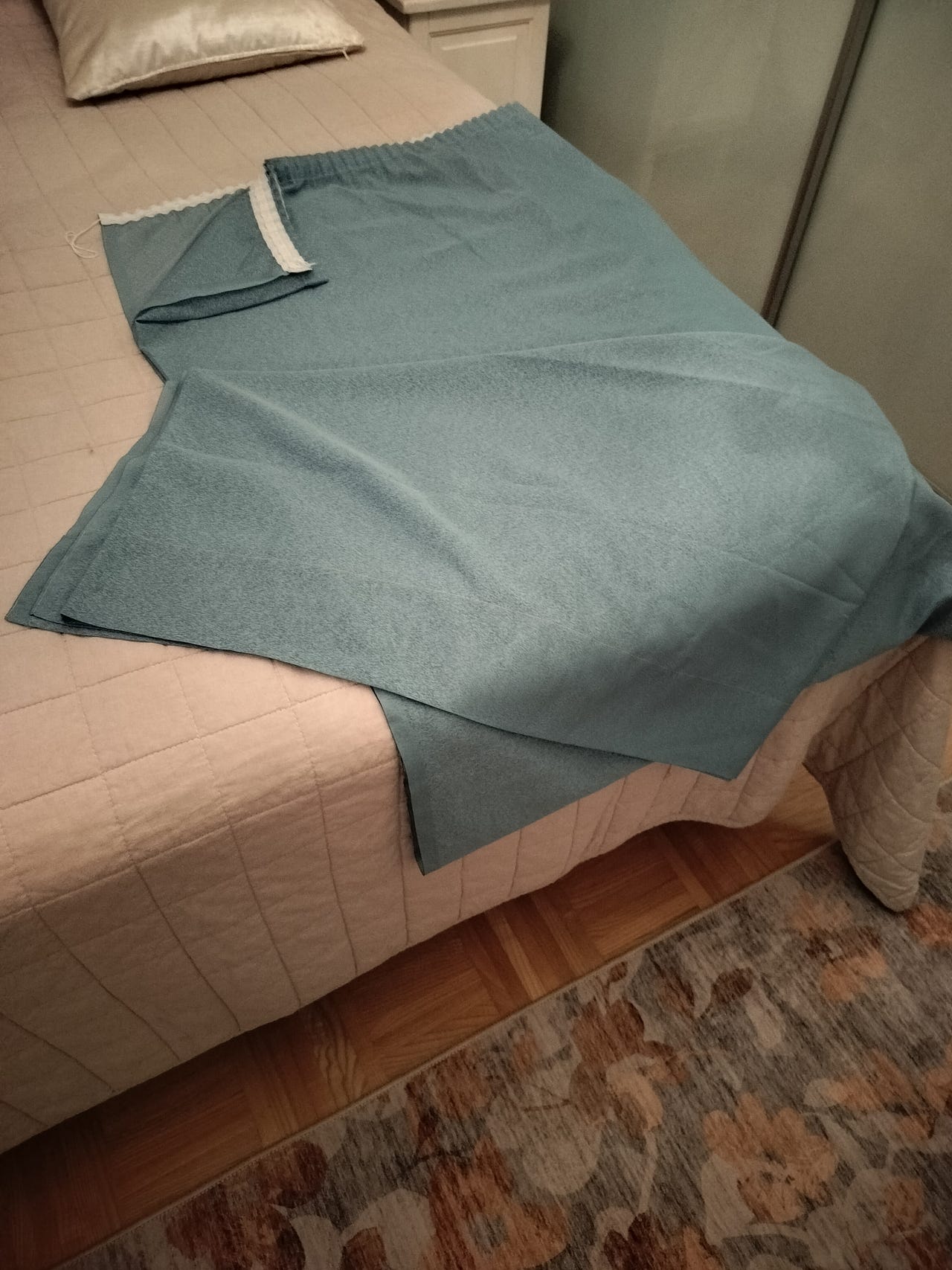 Sinisiä verhoja 6 kpl