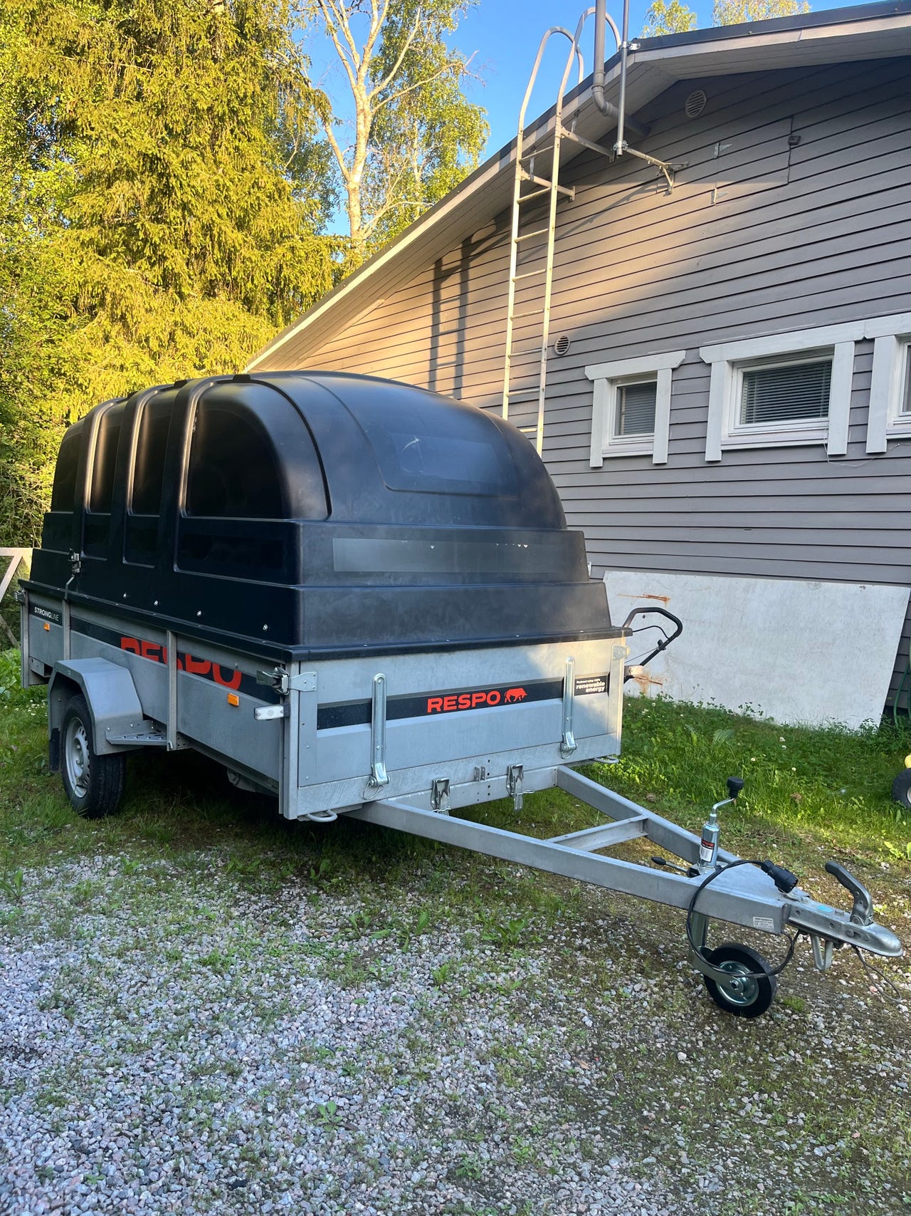 Respo peräkärry, kuomukärry, kippikärry