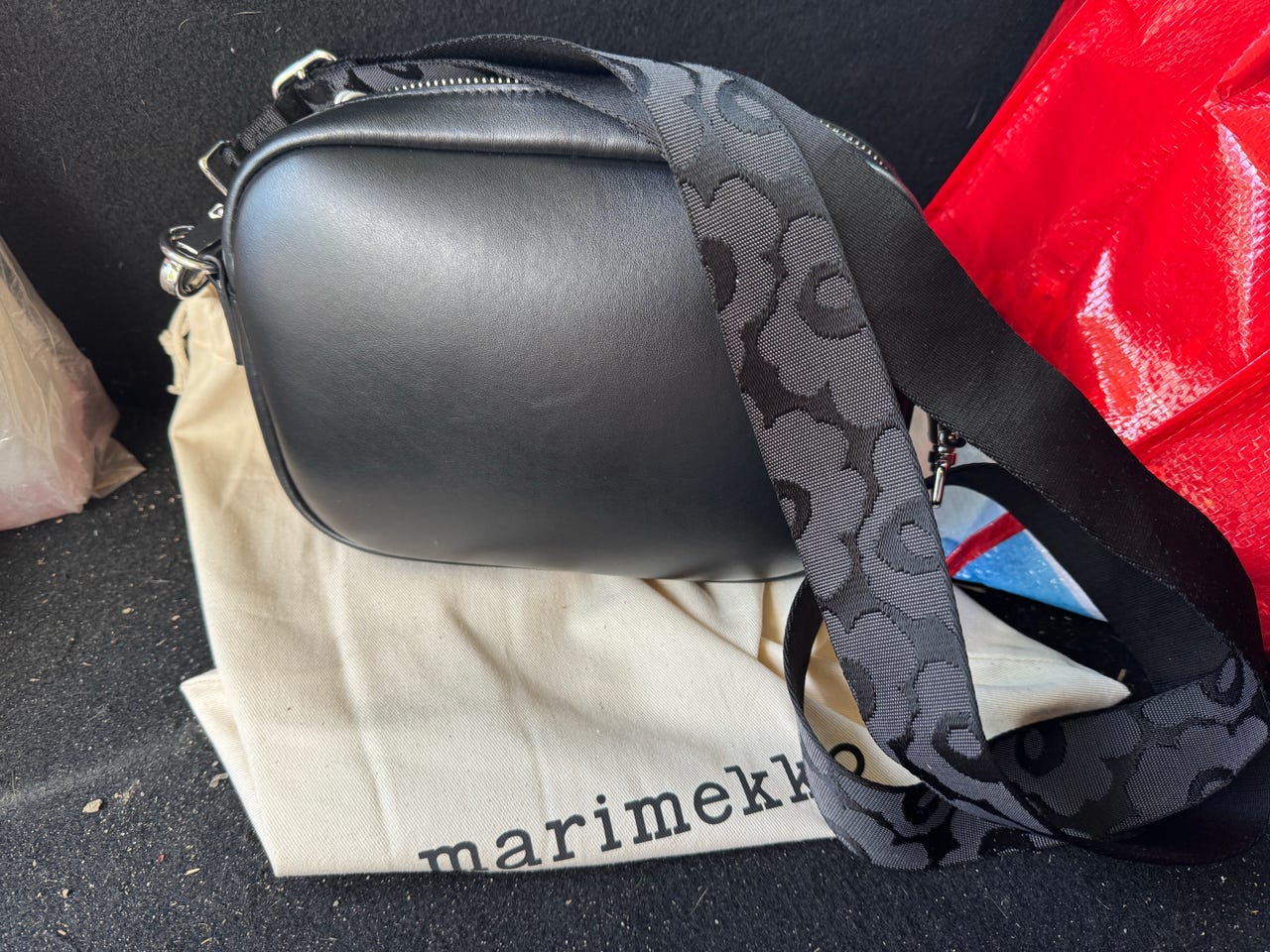 Uusi Soft Gratha Marimekko olkalaukku musta naiset