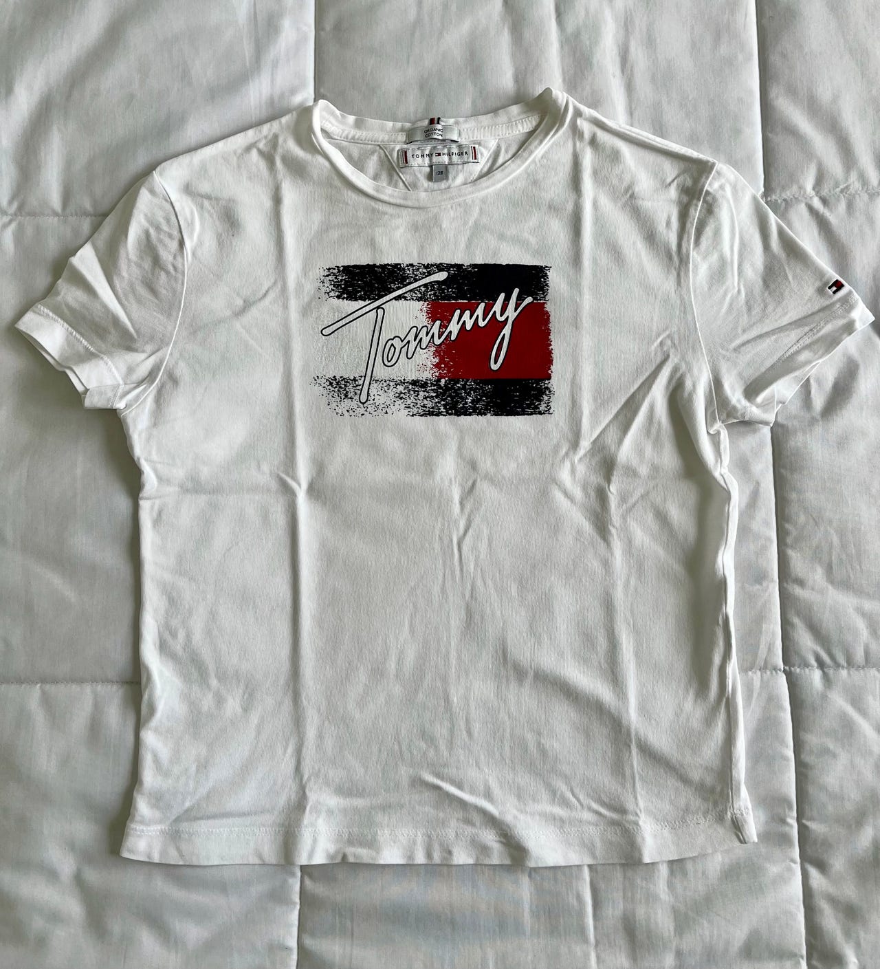 Tommy Hilfiger t-paita, koko 128 cm