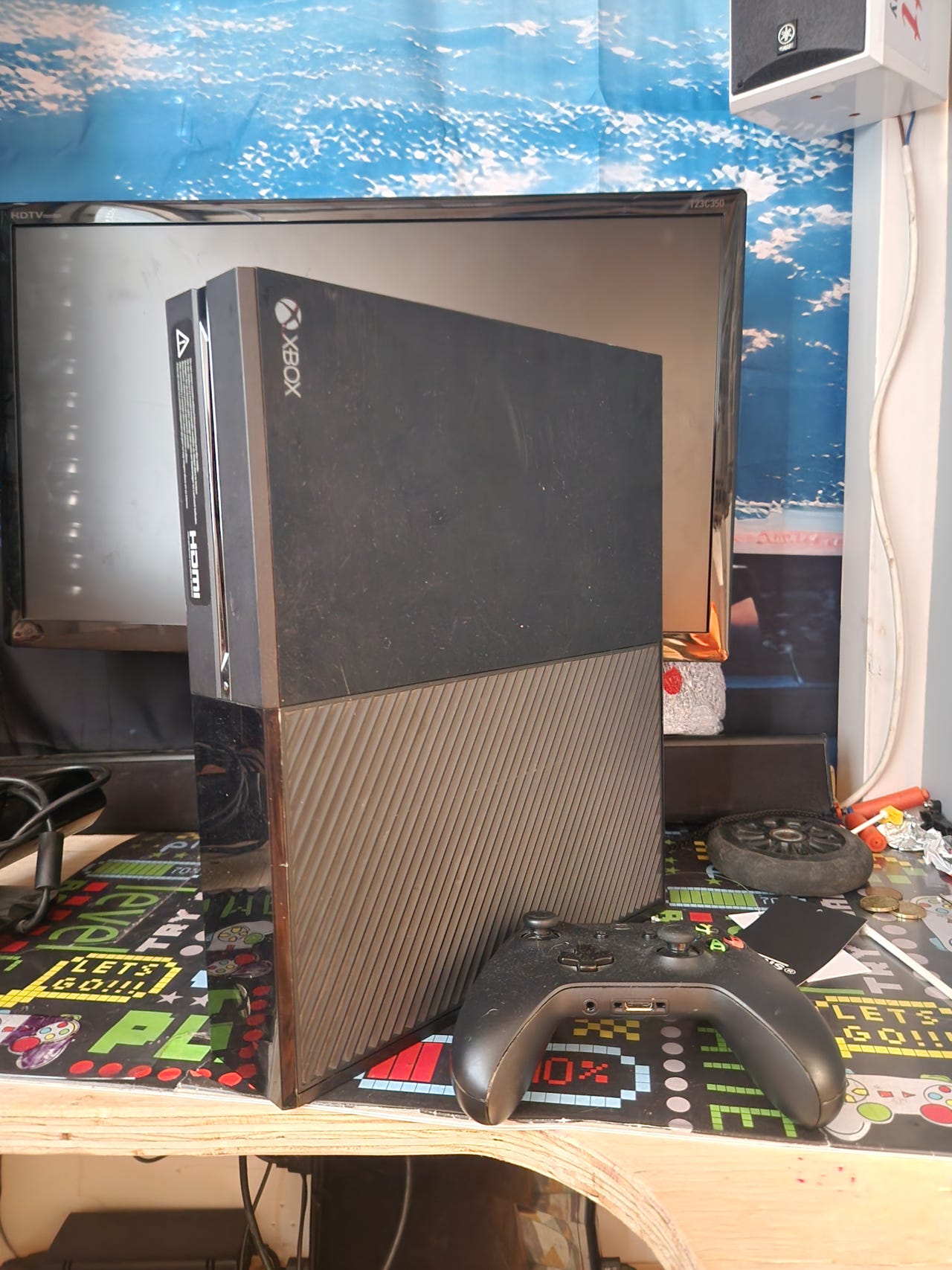 Xbox one 500gb ja 1 ohjain