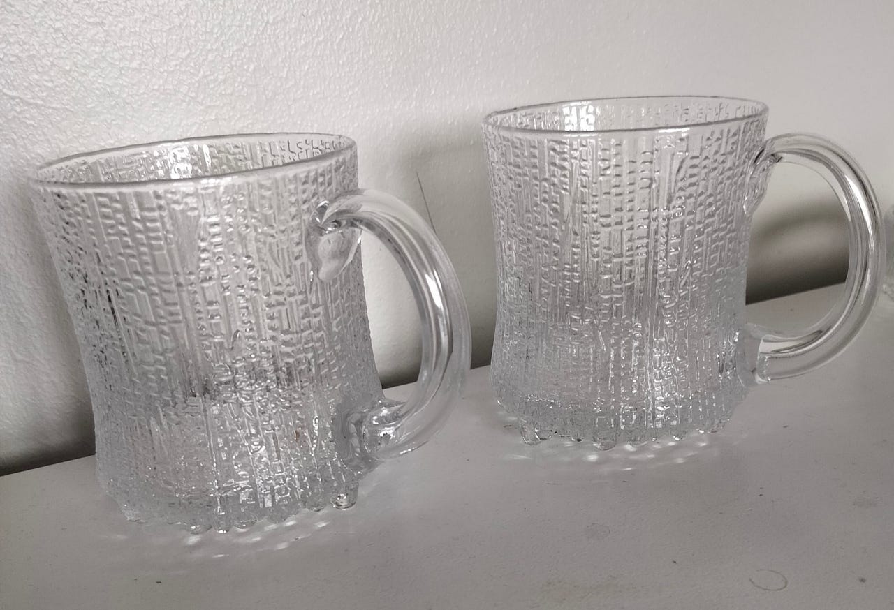 2 kpl Ultima Thule tuoppeja