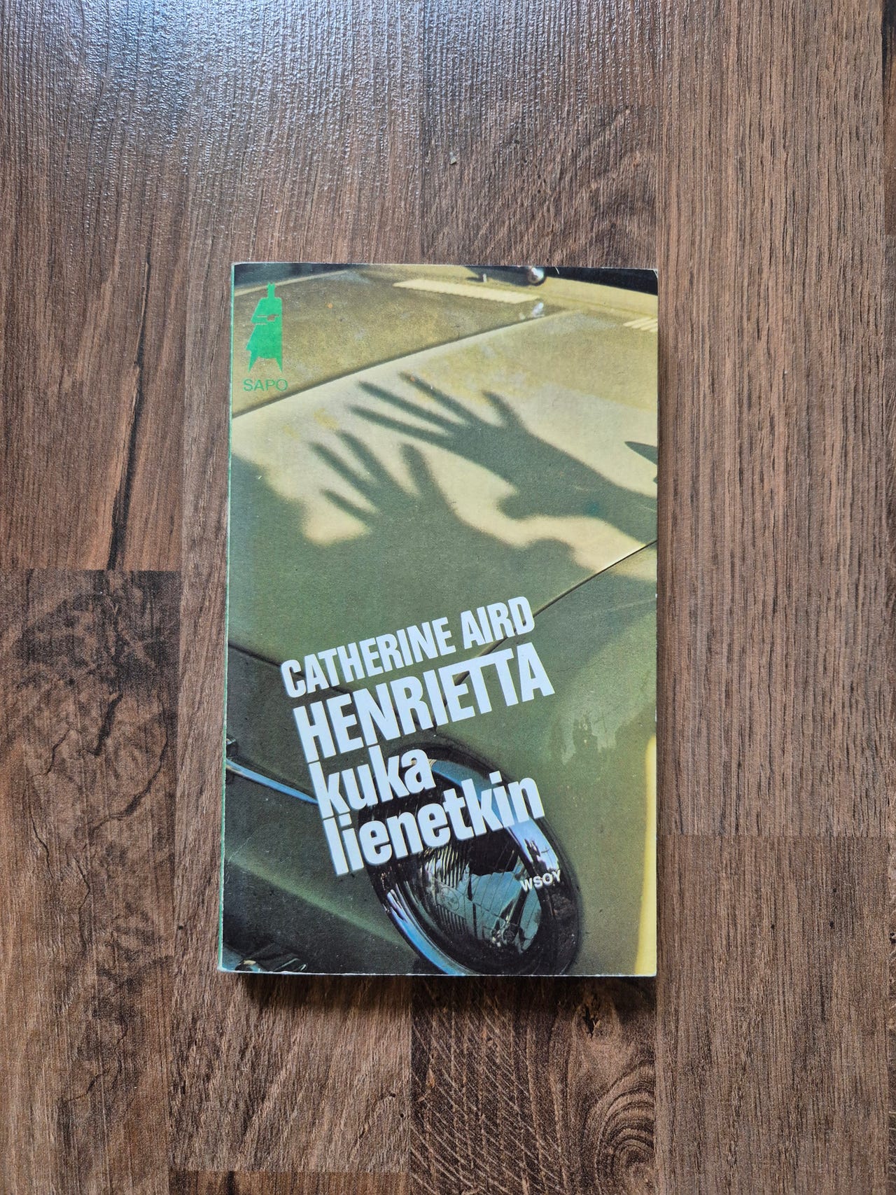 Catherine Aird; Henrietta kuka lienetkin