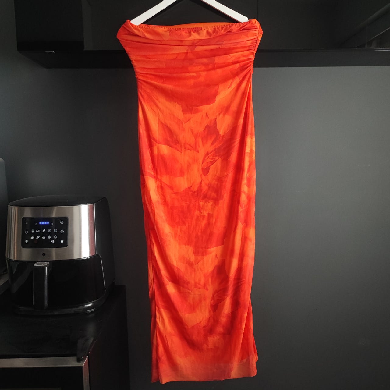 Oranssi olkaimeton mekko koko L