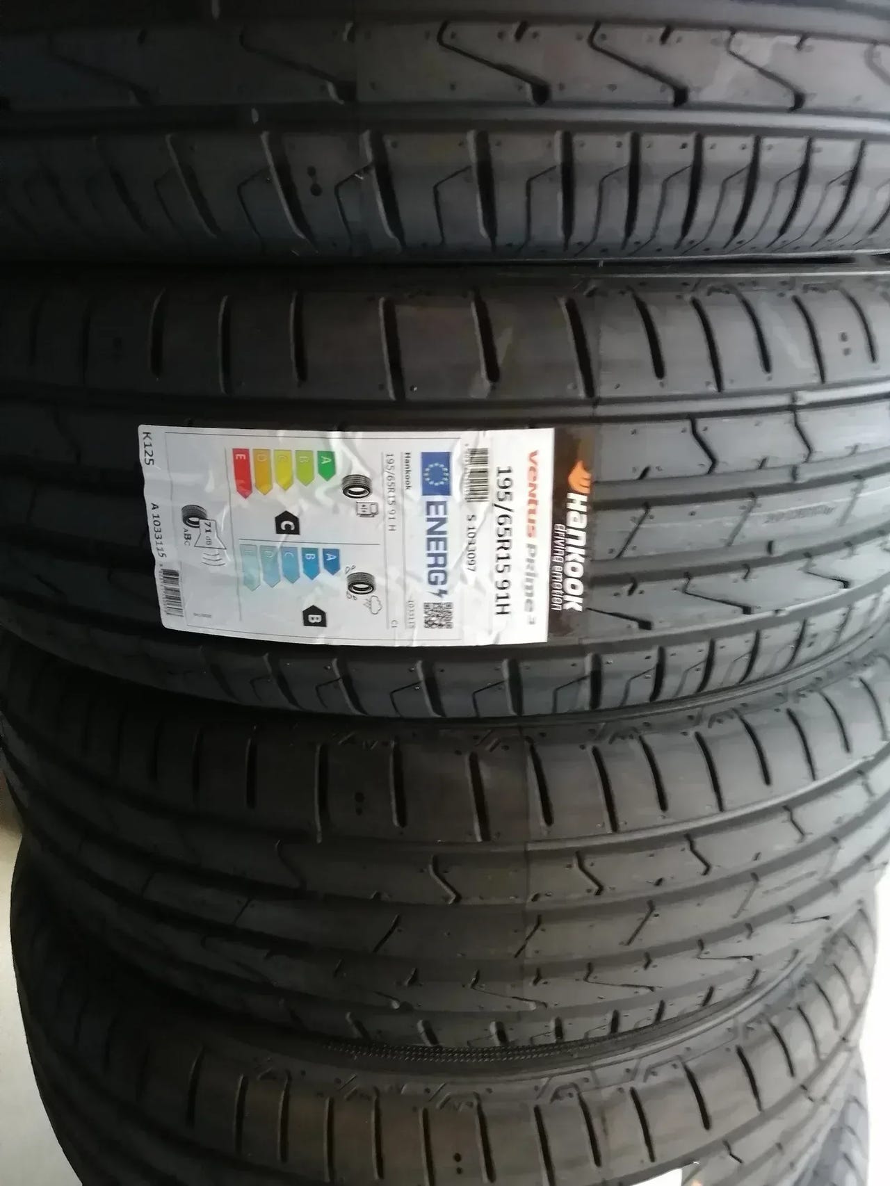 Honda Hankook 195/65R15 kesärenkaat