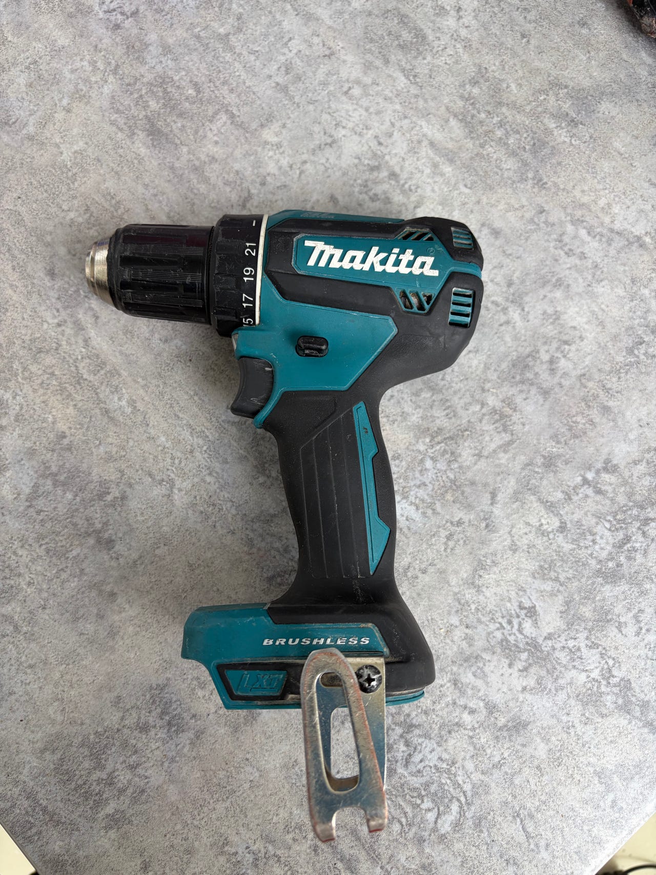 Makita DDF485