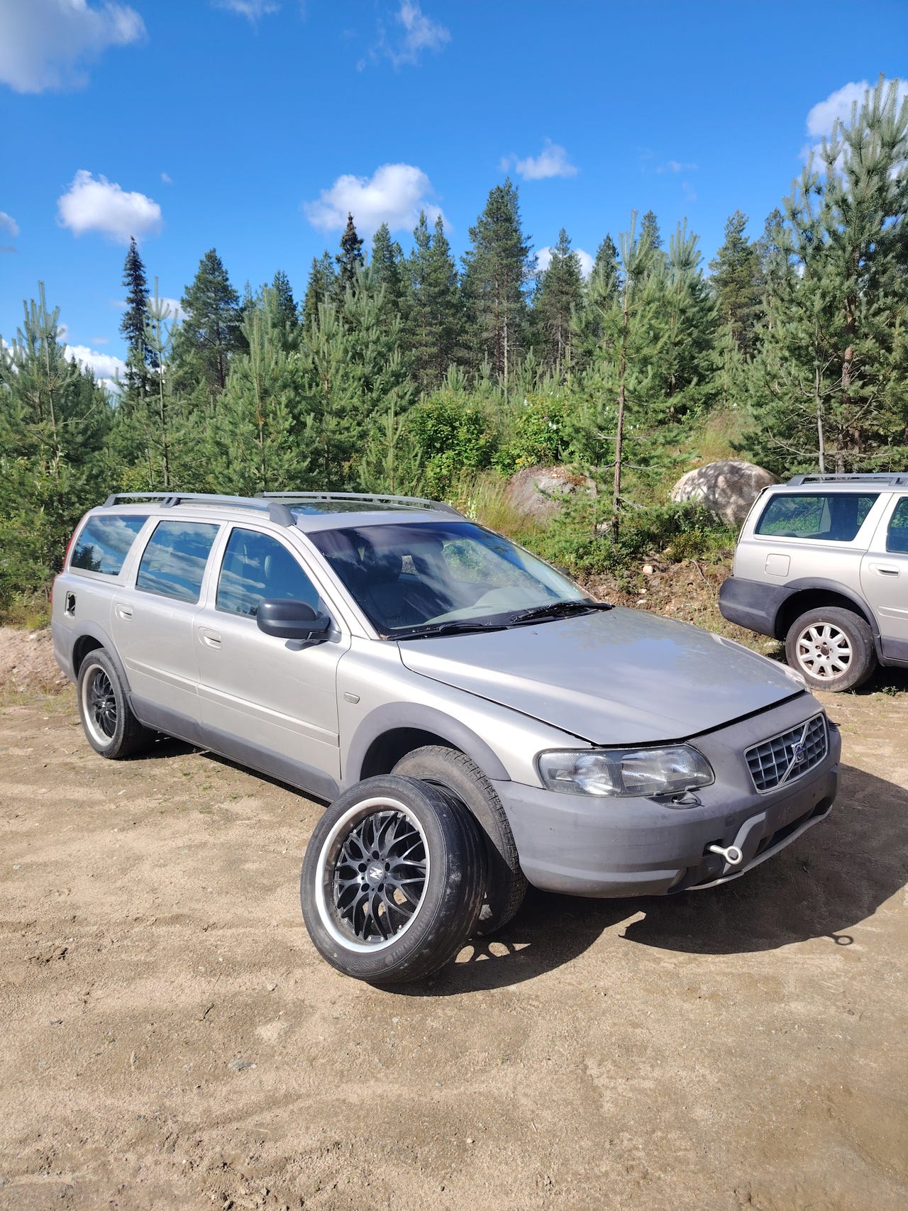 Volvo v70xc awd vm. 00 osina