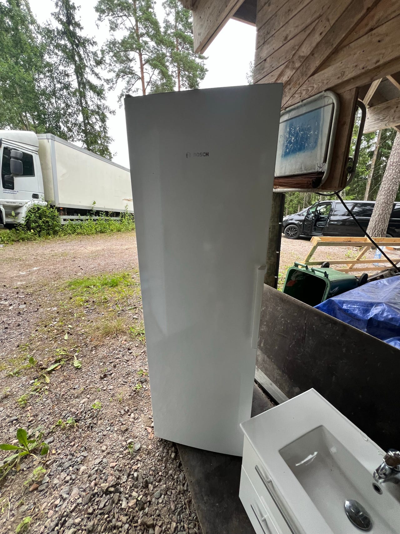Bosch pystyjääkaappi valkoinen