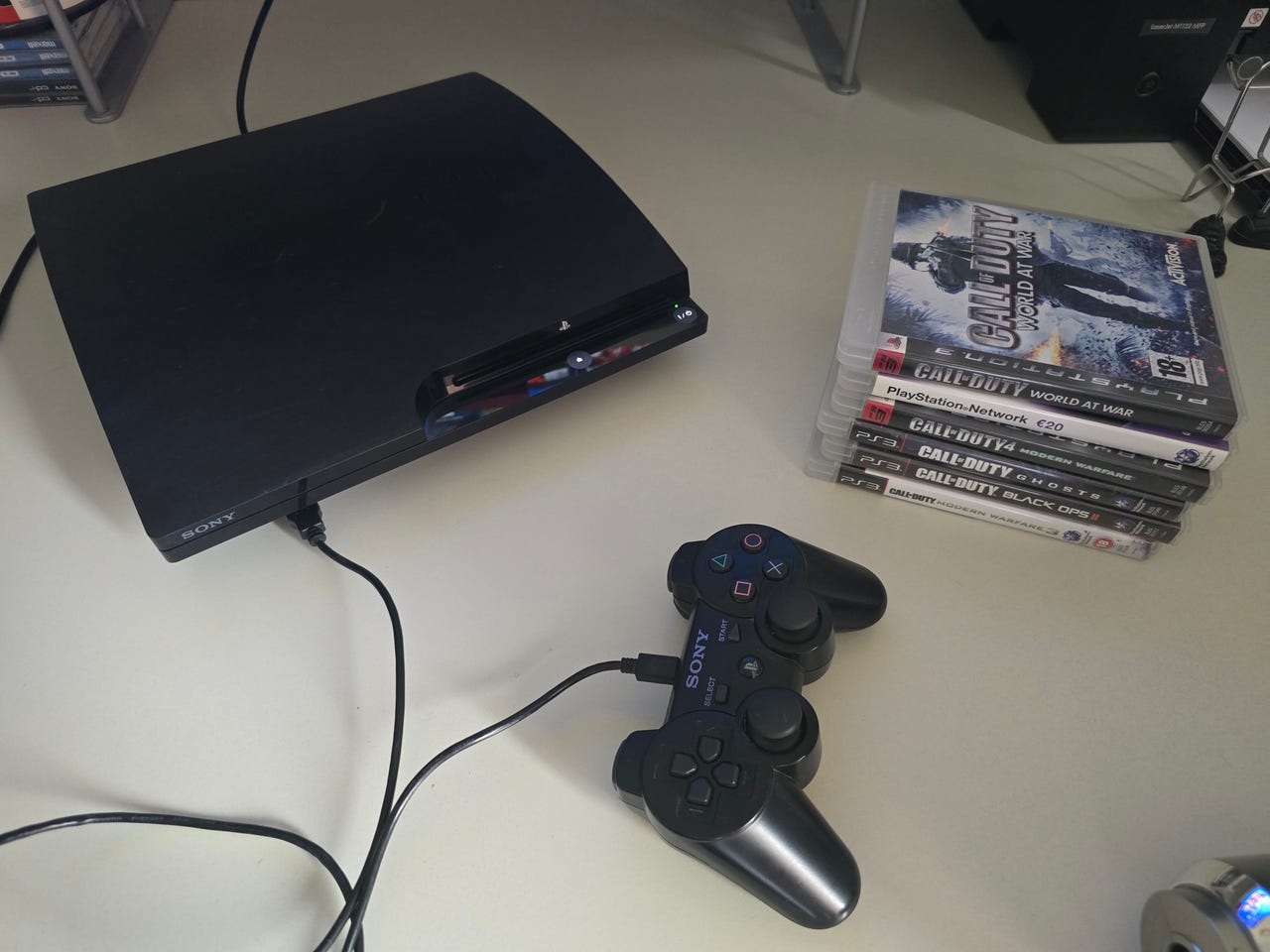 Ps3 slim ja 5 peli
