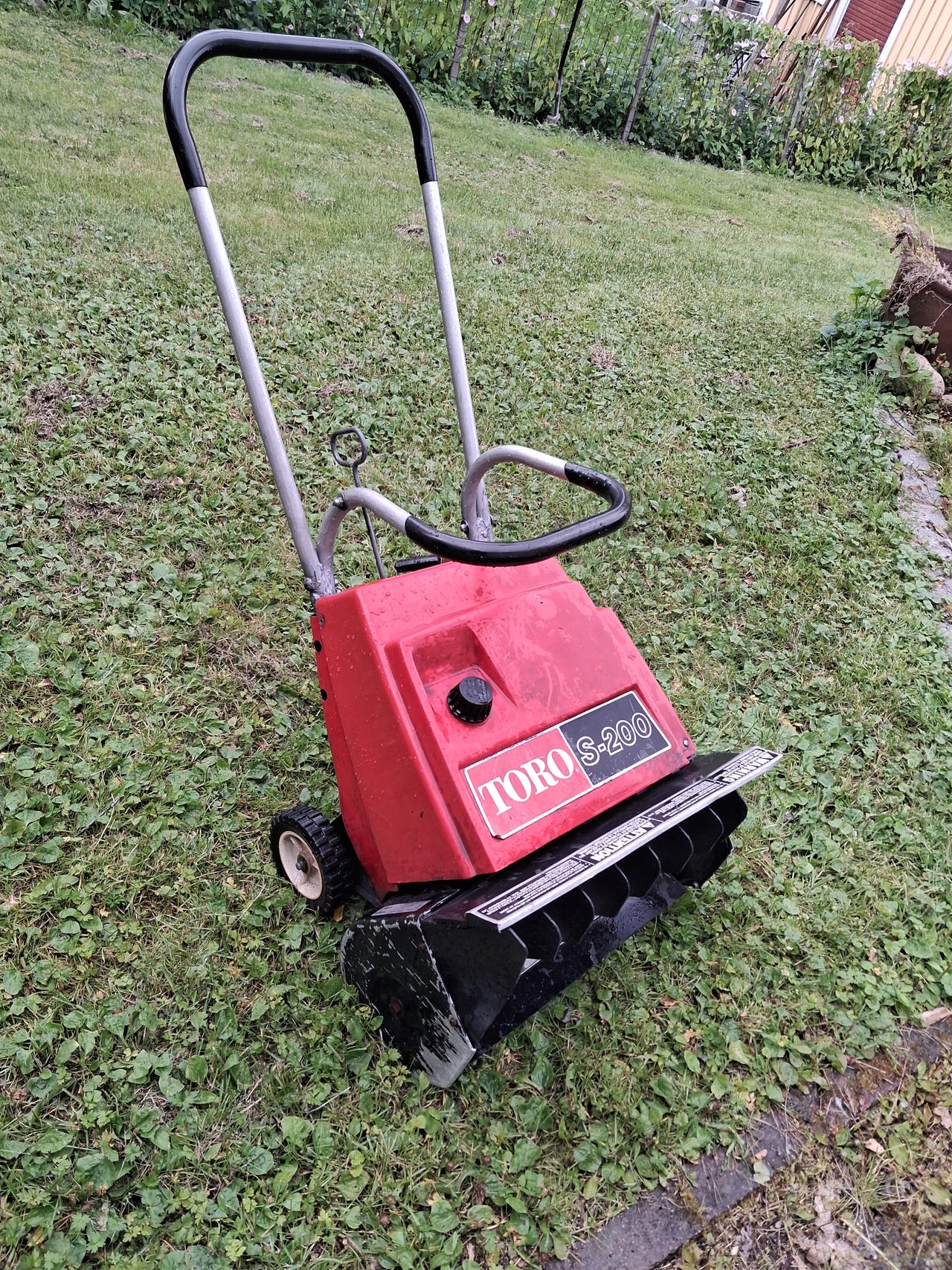 TORO S-200 Lumilinko