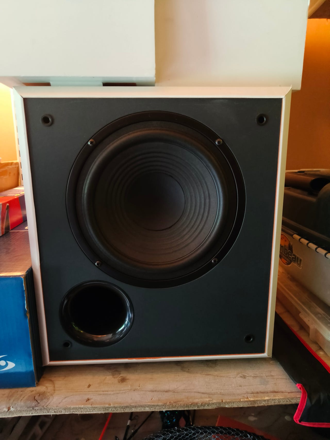 simex 8 tuumainen subwoofer ja kaiuttimet