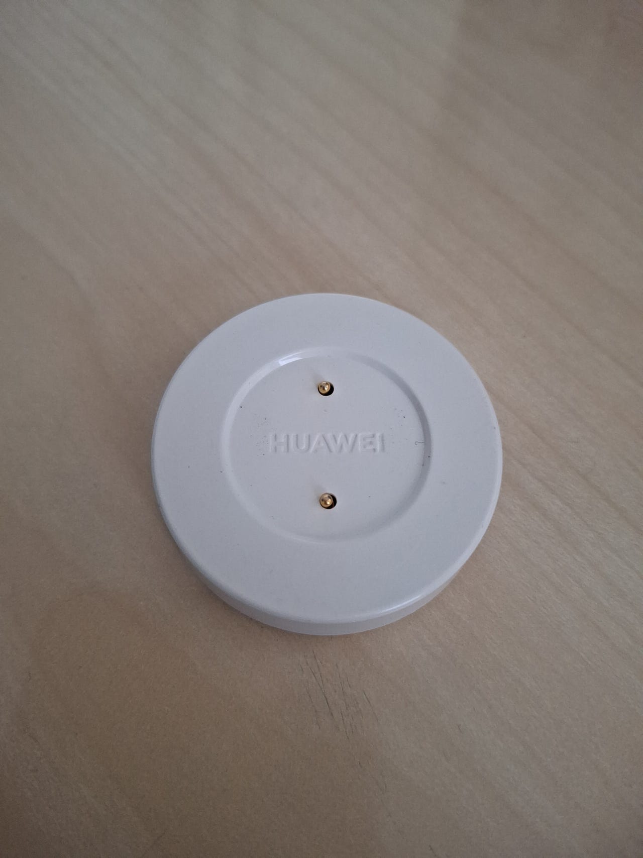 Huawei GT älykellon laturi