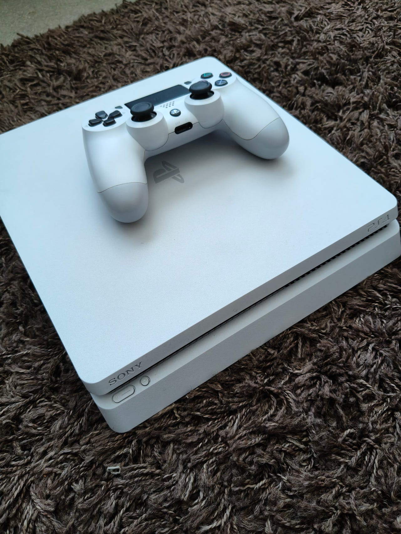 Playstation 4 Slim