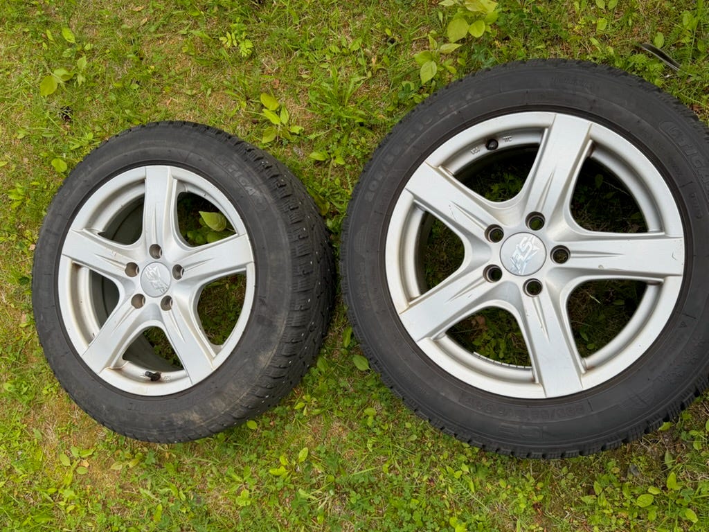 205/55 Nastarenkaat 16" RS Alumiinivanteilla