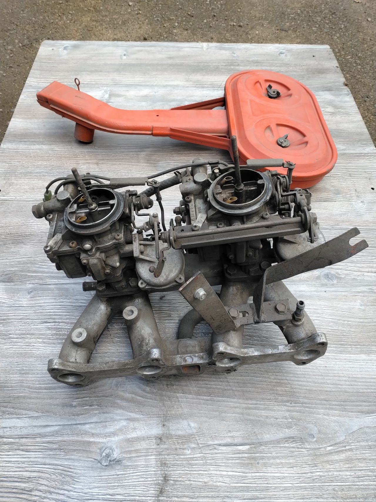 Toyota 2T koneen tuplakaasuttimet