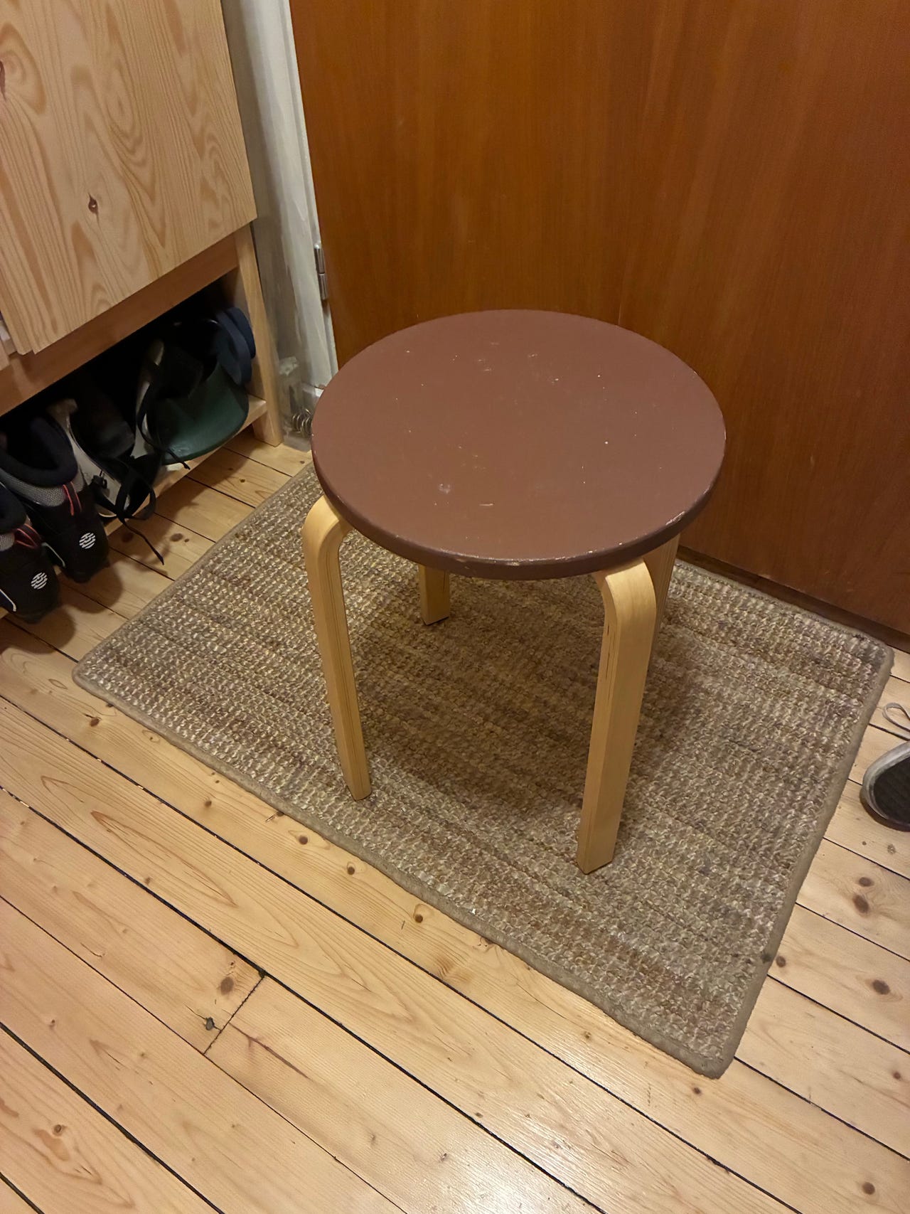 Ikea jakkara
