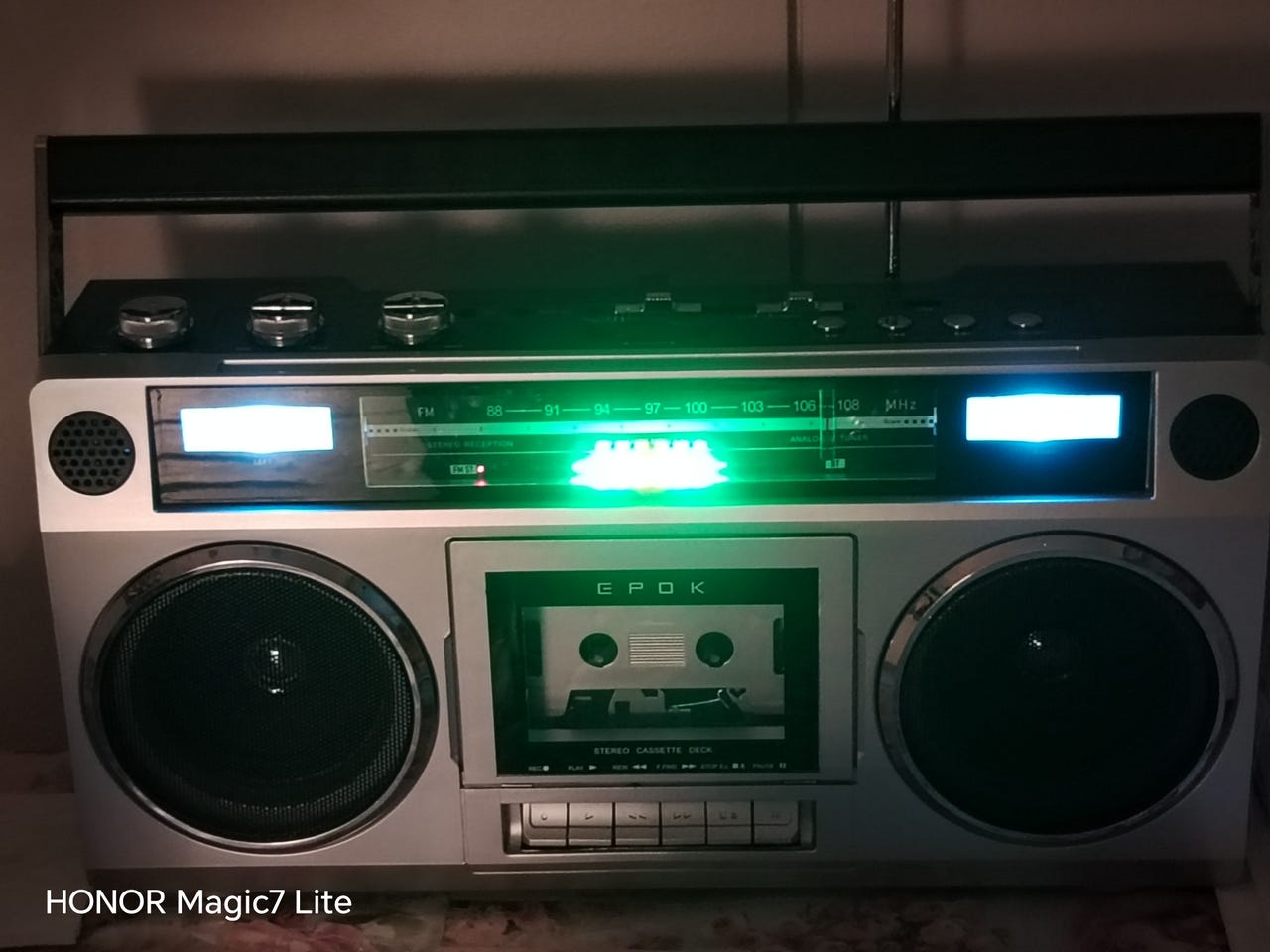 HYVÄ RADIO KASETTI NAUHURI MYYNNISSÄ