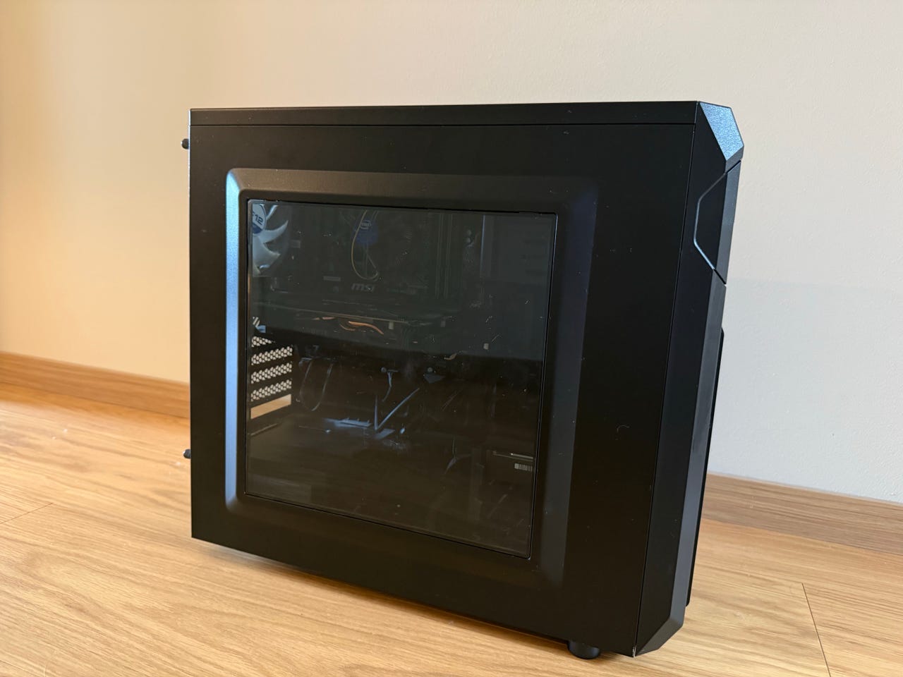 Pelitietokone – i5-6500, RX 480 4GB, 8GB RAM, SSD+HDD, Win10