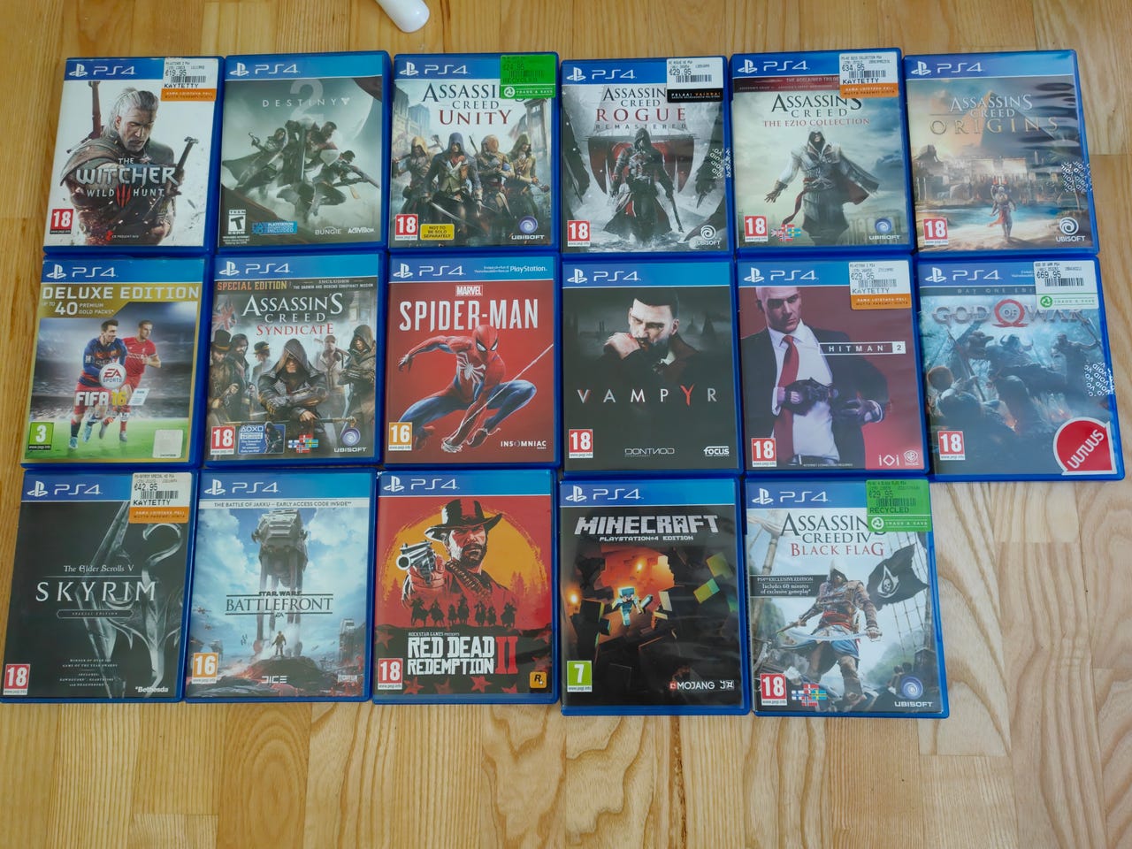 PS4 pelejä