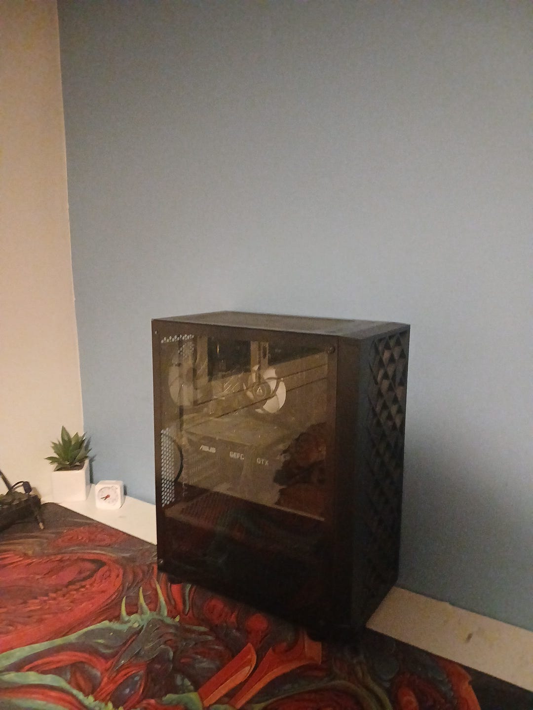 Asus pöytätietokone Azza-kotelolla