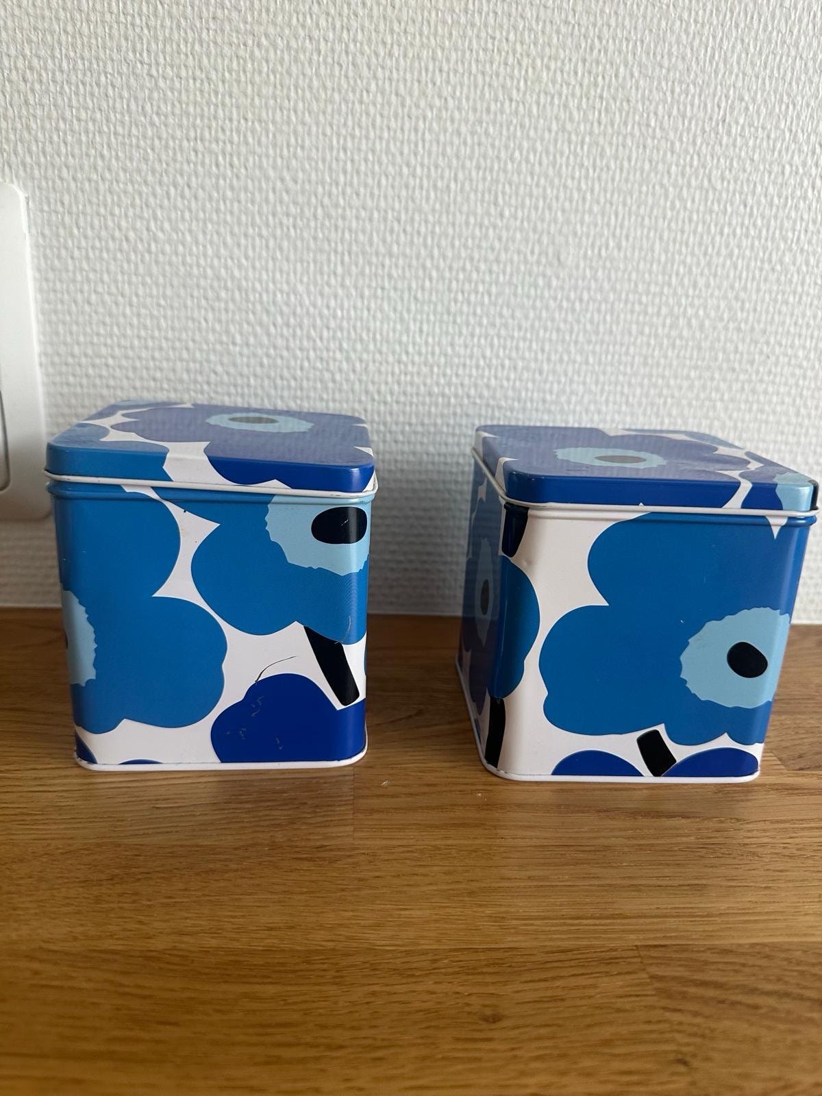 Marimekko Unikko peltipurkit sininen