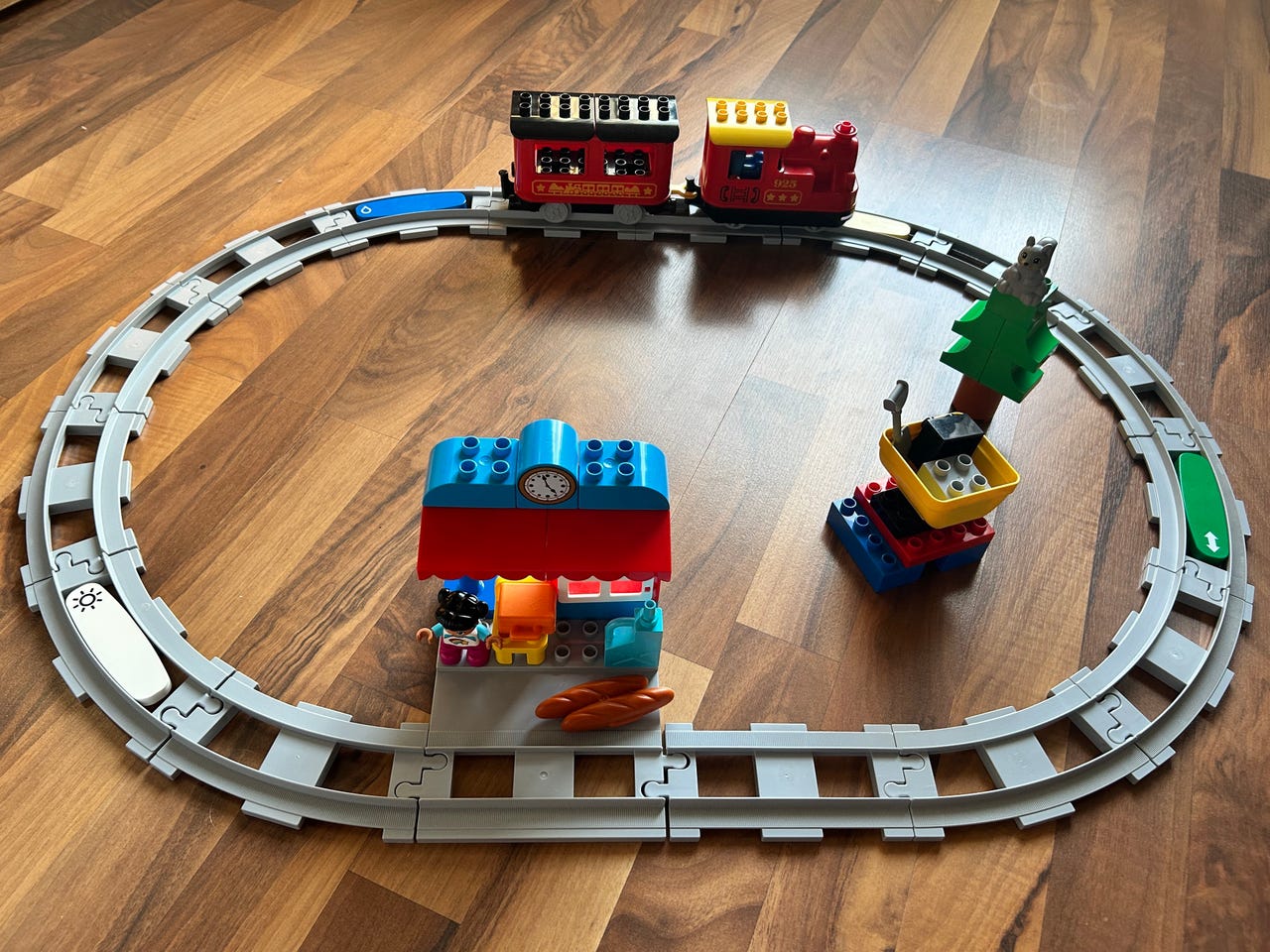 LEGO DUPLO junarata ja juna