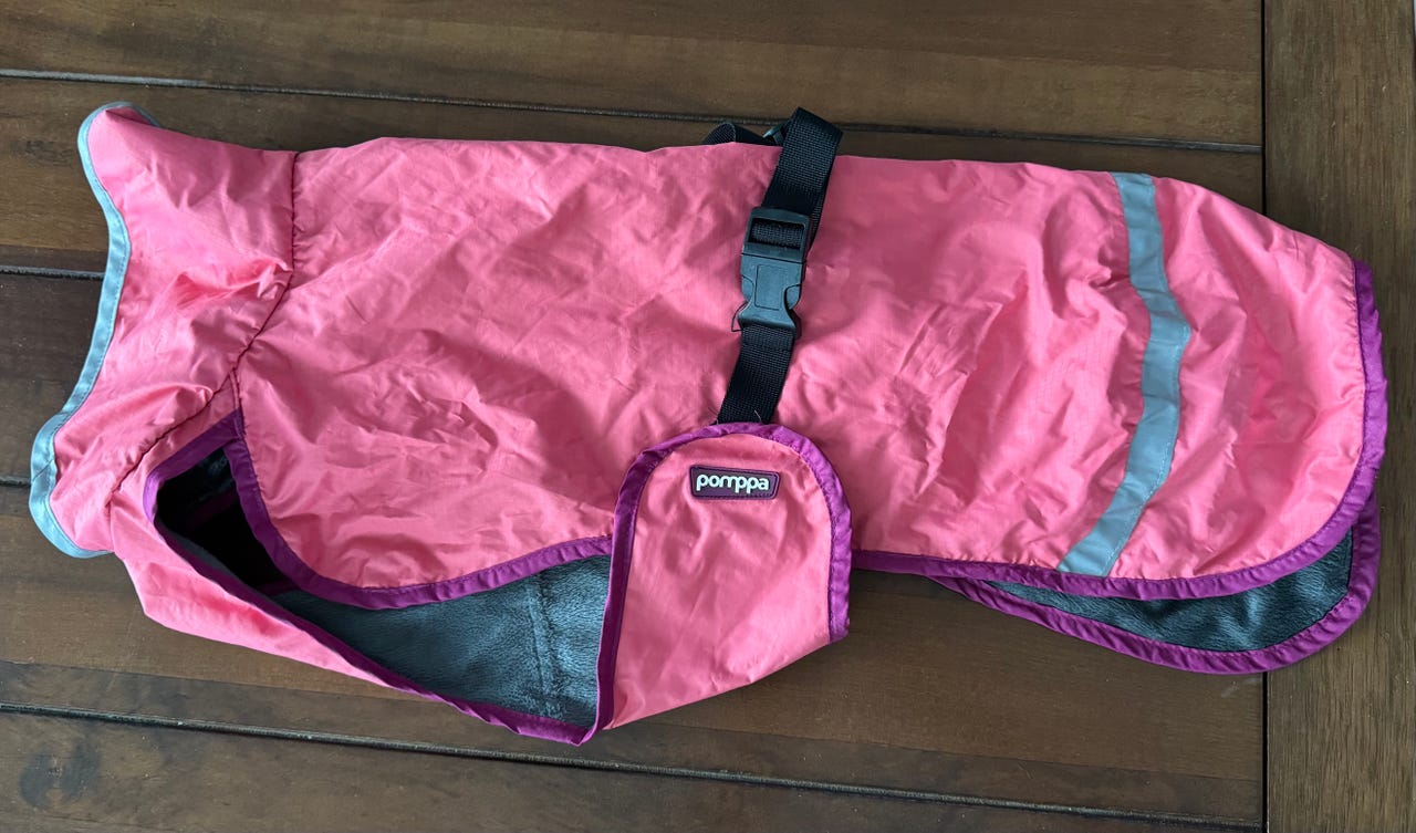 Pomppa Nifty koiran sadetakki
